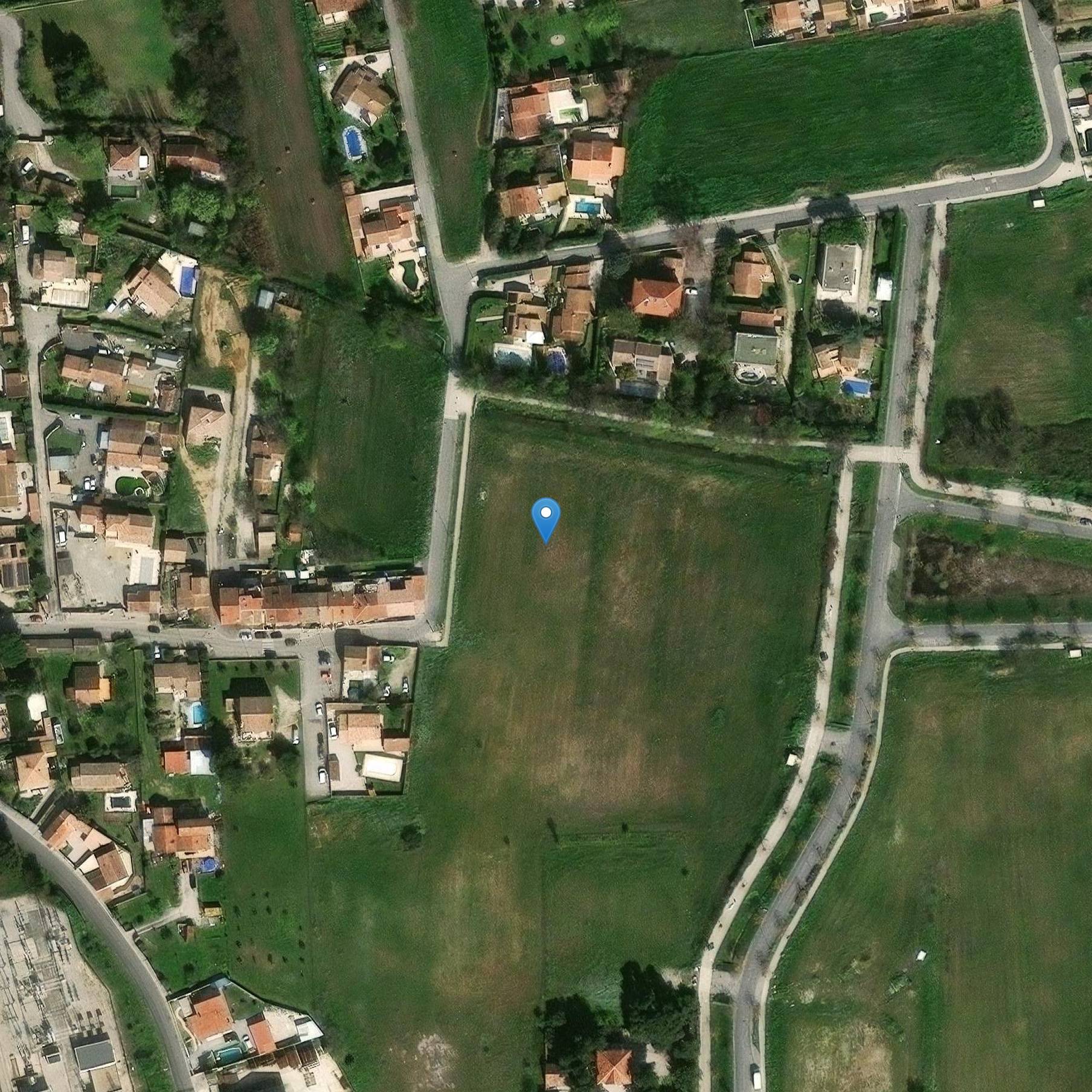 Photo de 圣维克托雷圣皮埃尔-莱恩斯教堂