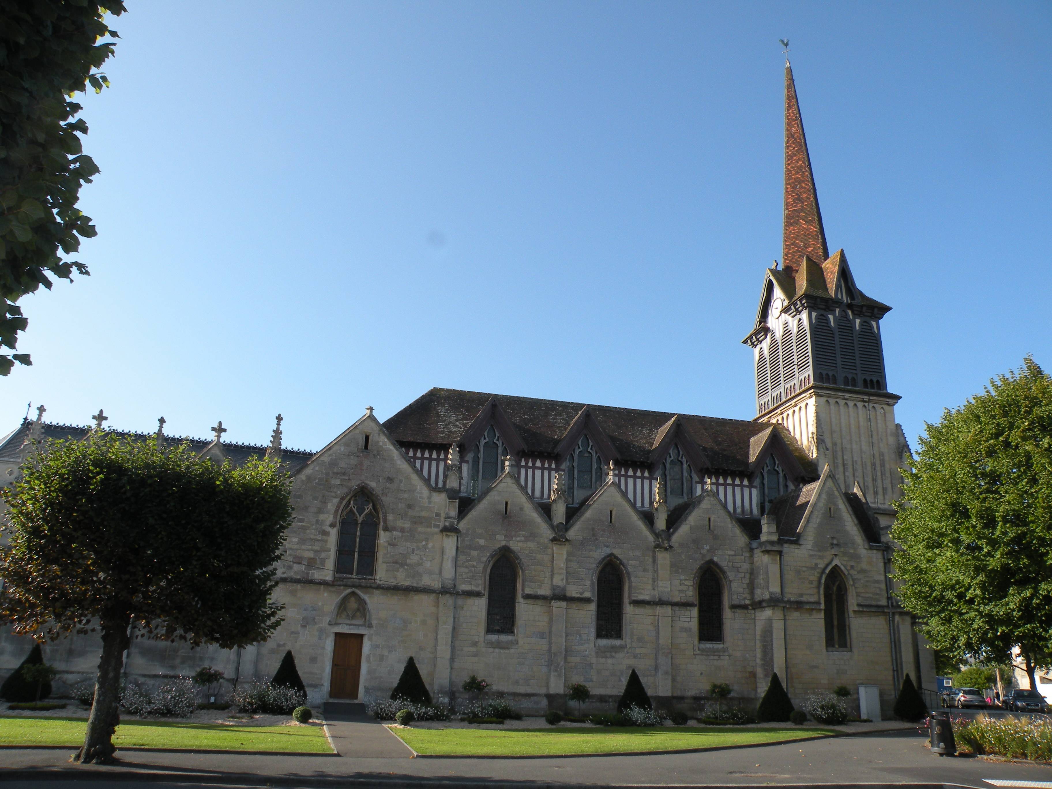 Photo de Église Saint-Michel de Cabourg