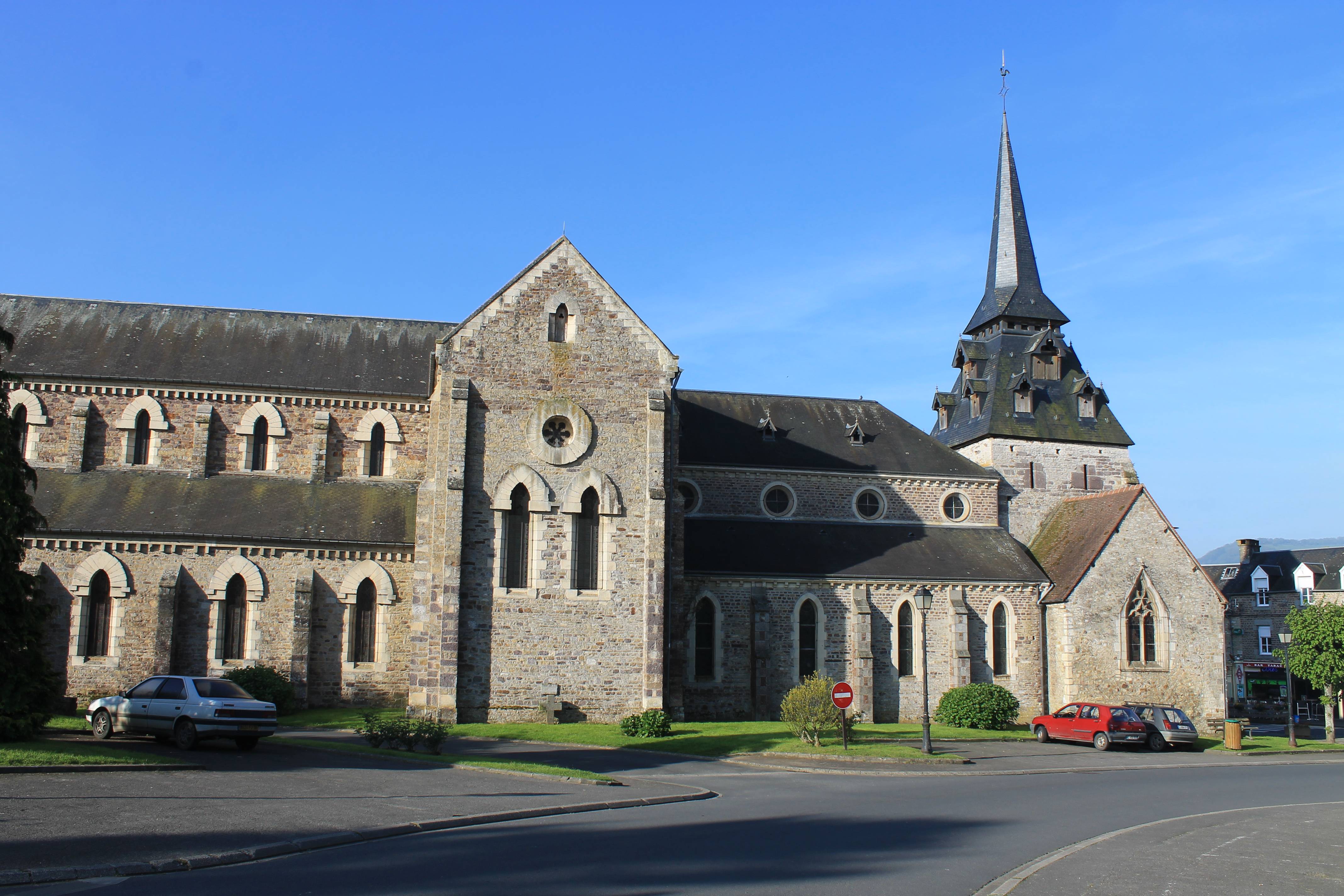 Photo de Iglesia de San Pedro de Clécy