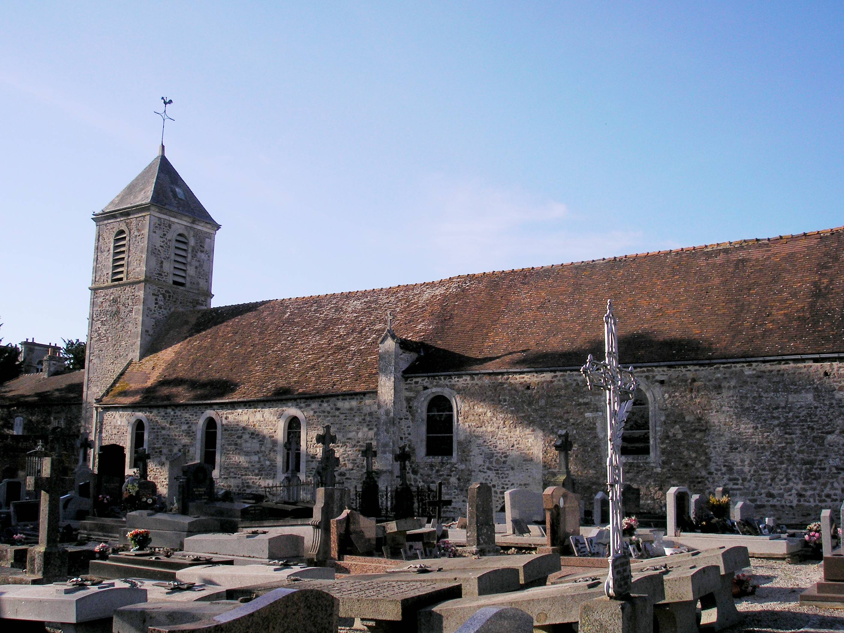 Photo de St. Pierre de Fourneaux-le-Val Kirche