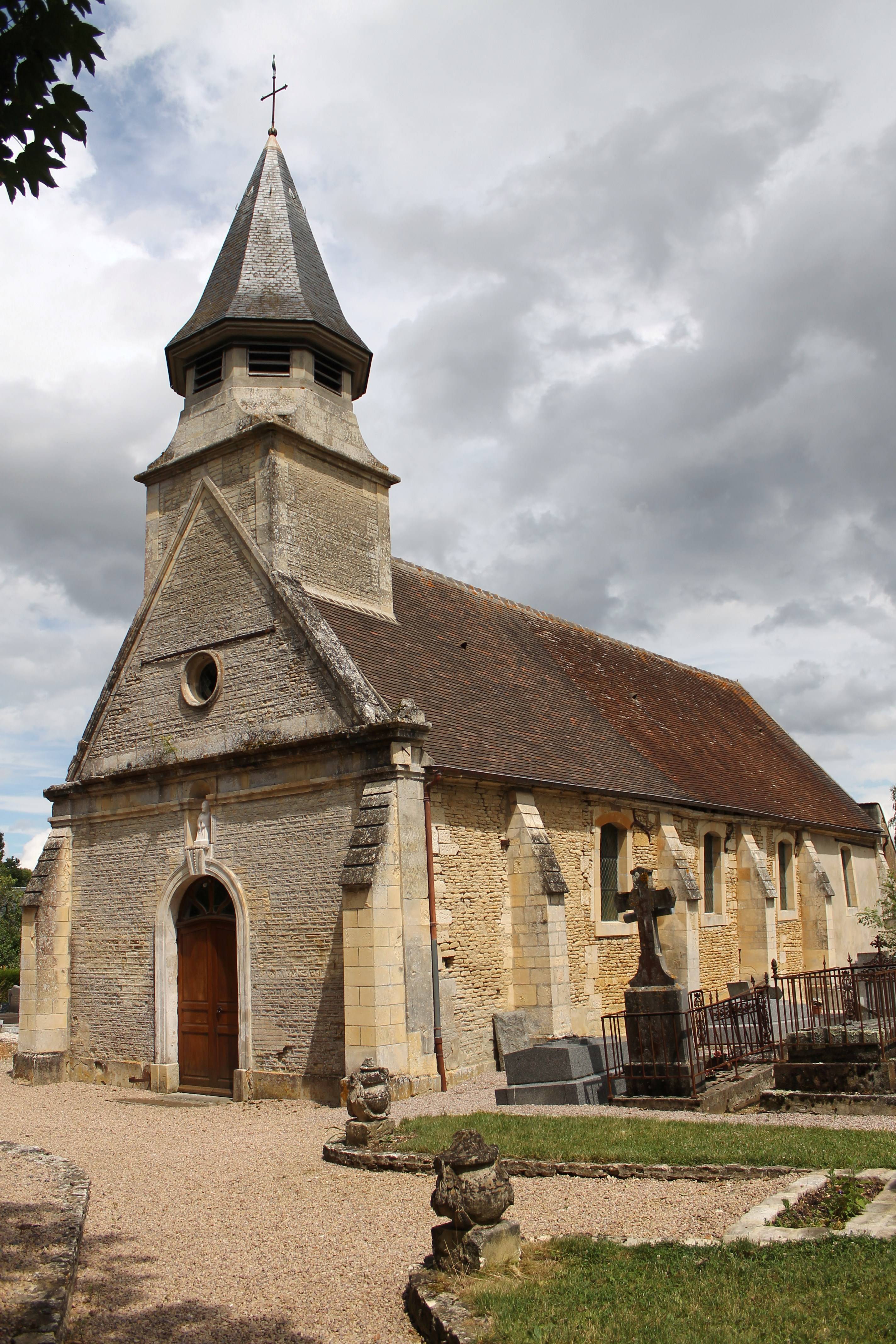 Photo de Church of St. Croix de Bissières