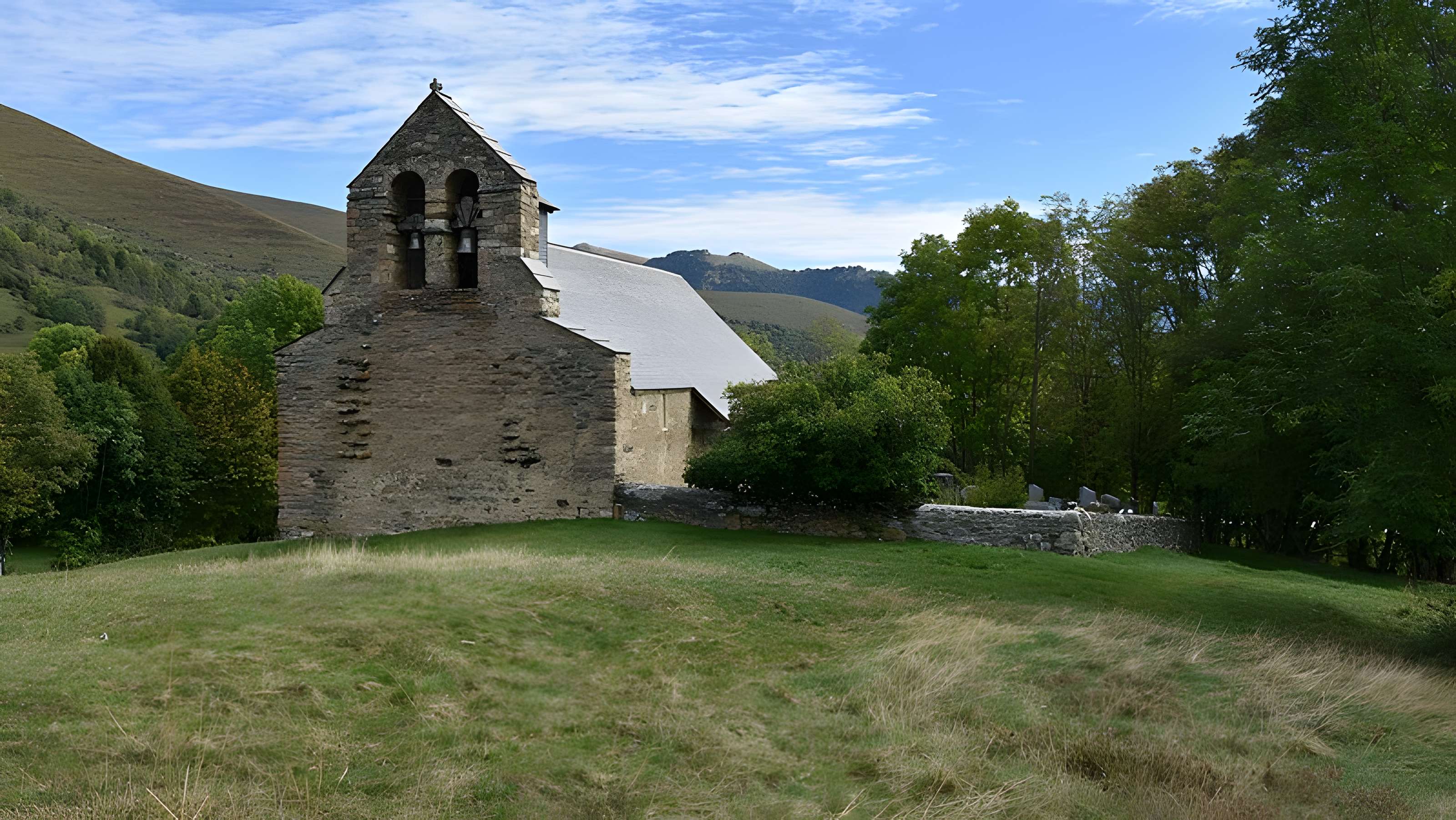 Chapelle Saint-Pé de la Moraine