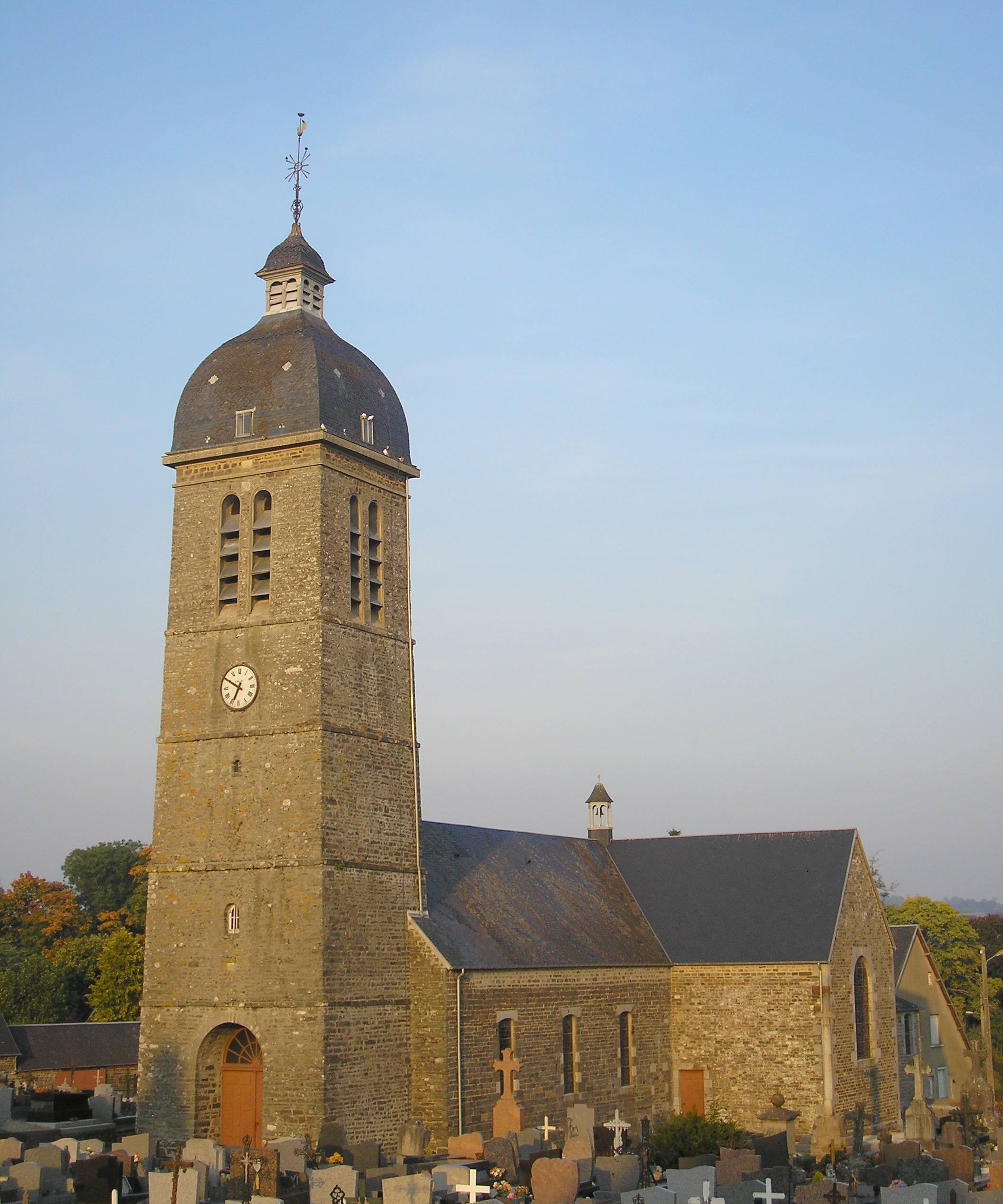 Photo de Kirche Saint Martin du Tourneur