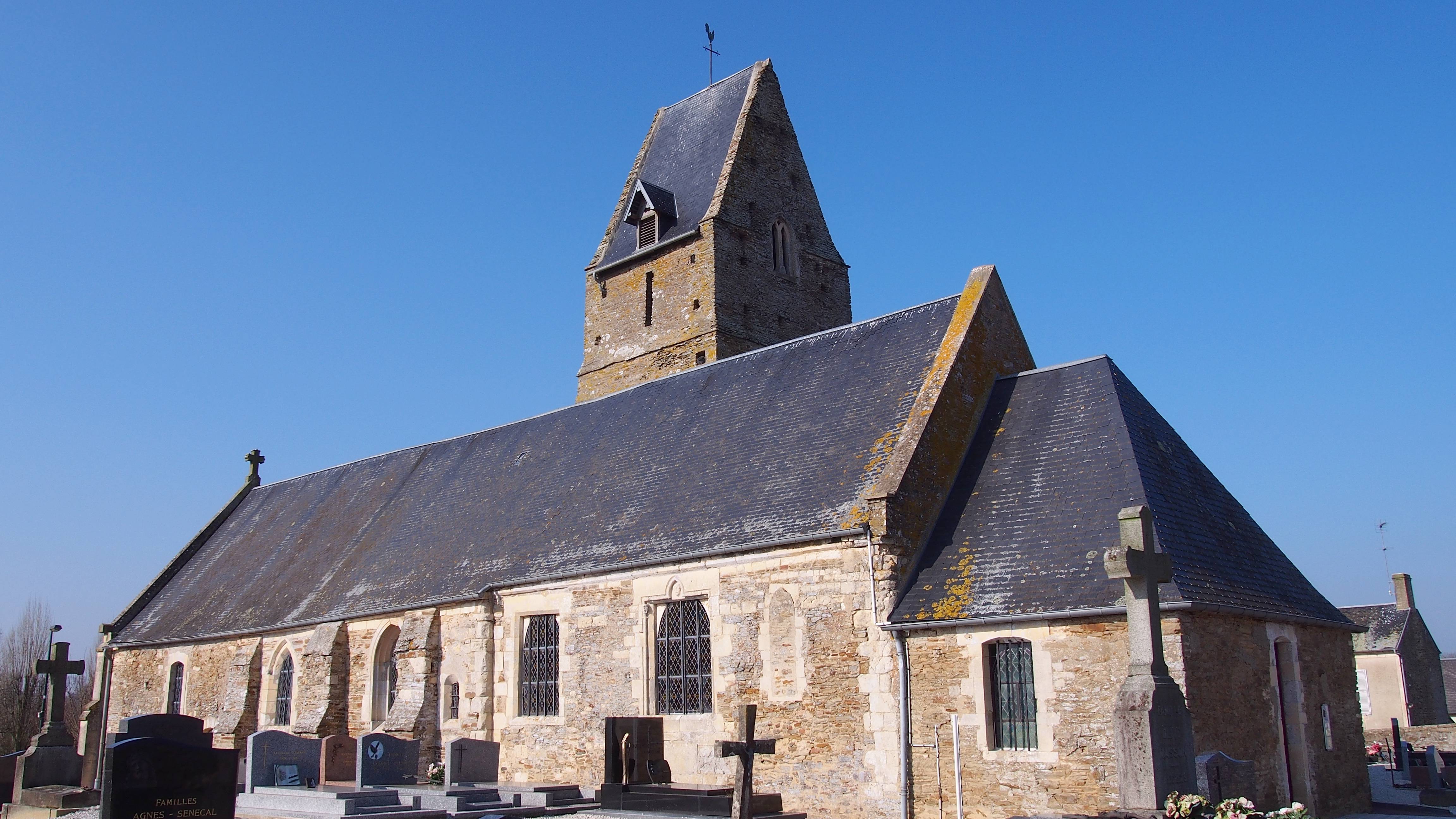 Photo de Saint-Raven-Saint-Rasiphe Kerk van Tracy-Bocage