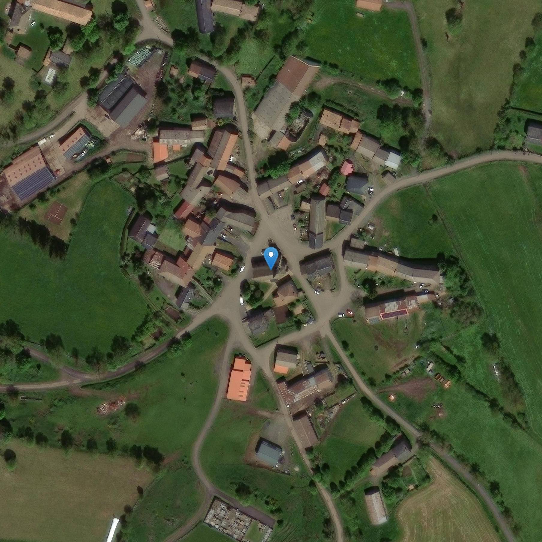 Photo de Kerk van St. Madeleine van de Usclade