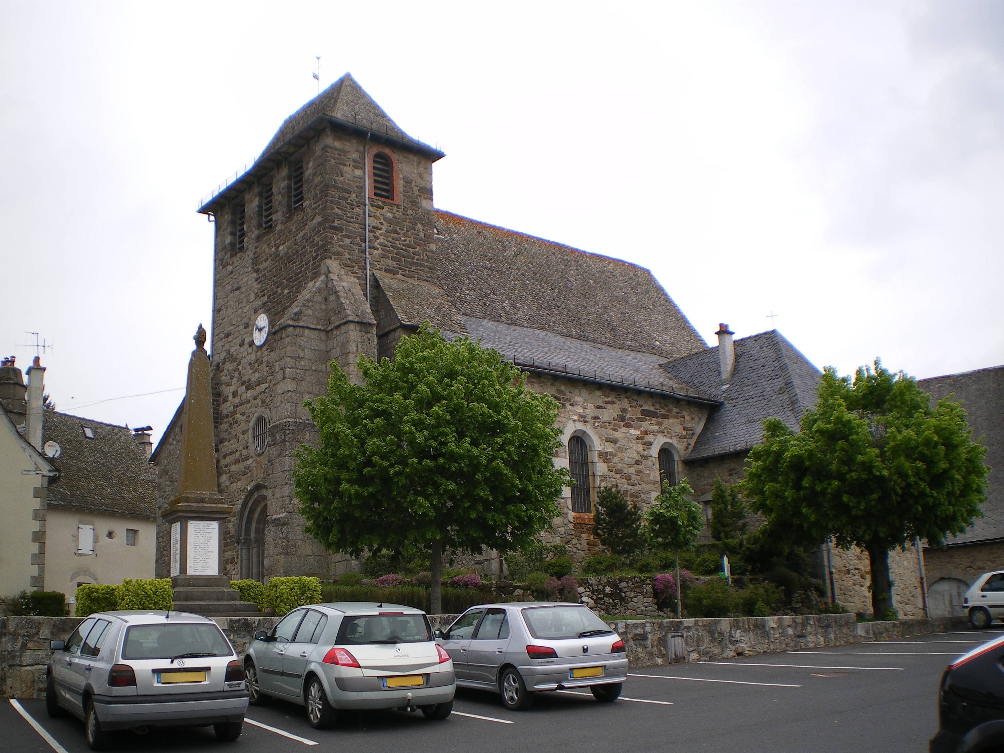Photo de Saint-Mamet Kerk van Saint-Mamet-la-Salvetat