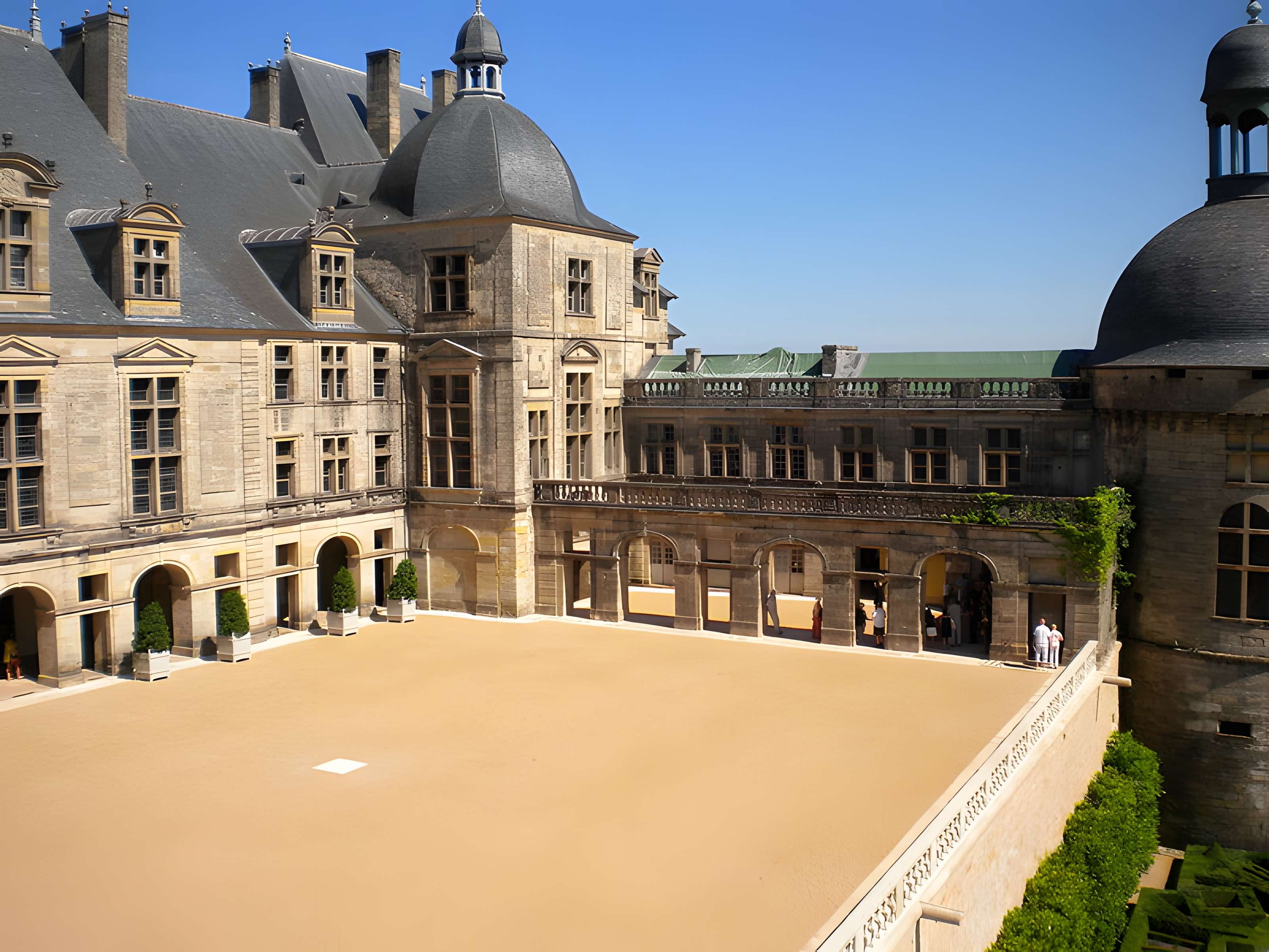 Château de Hautefort