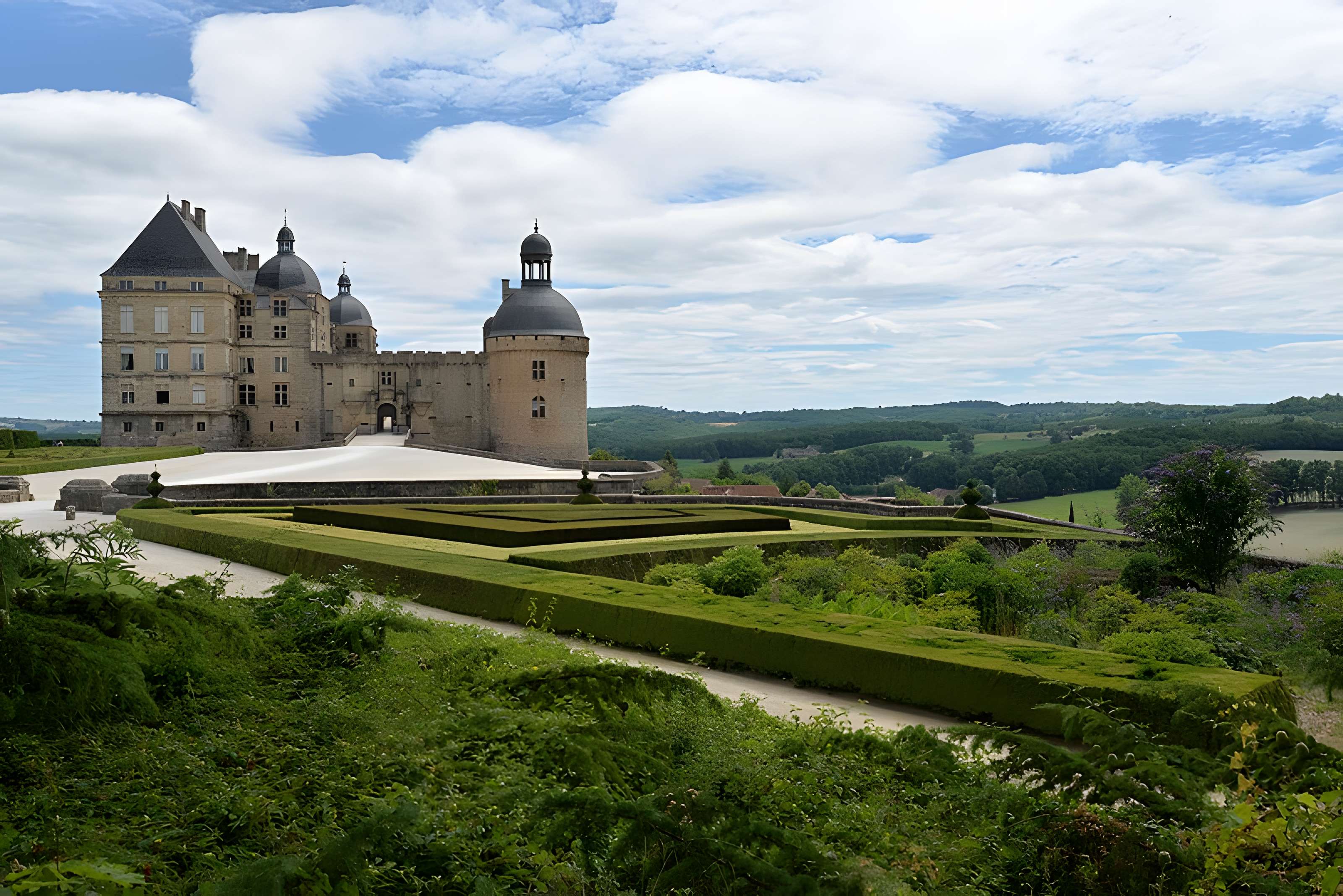 Château de Hautefort