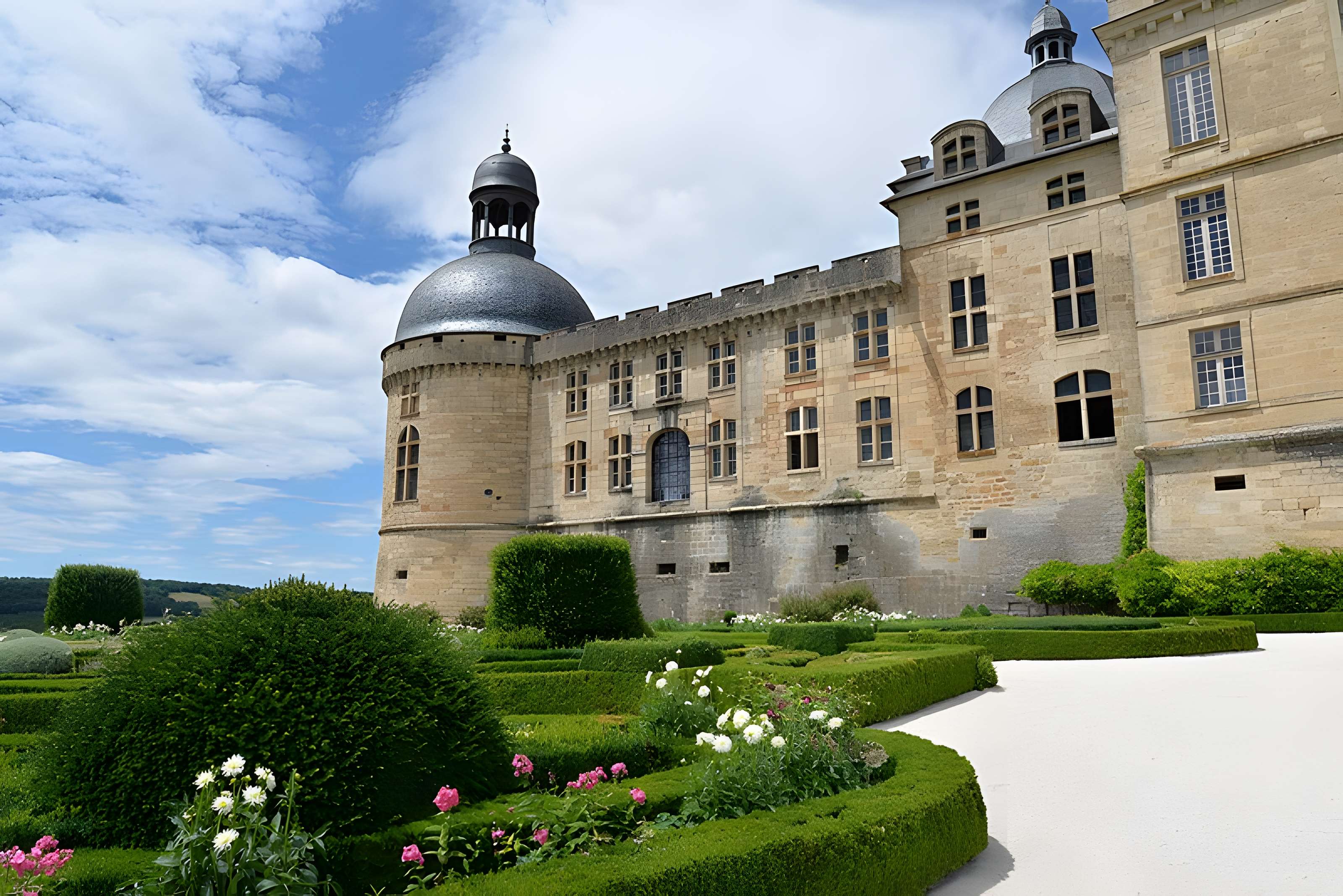 Château de Hautefort