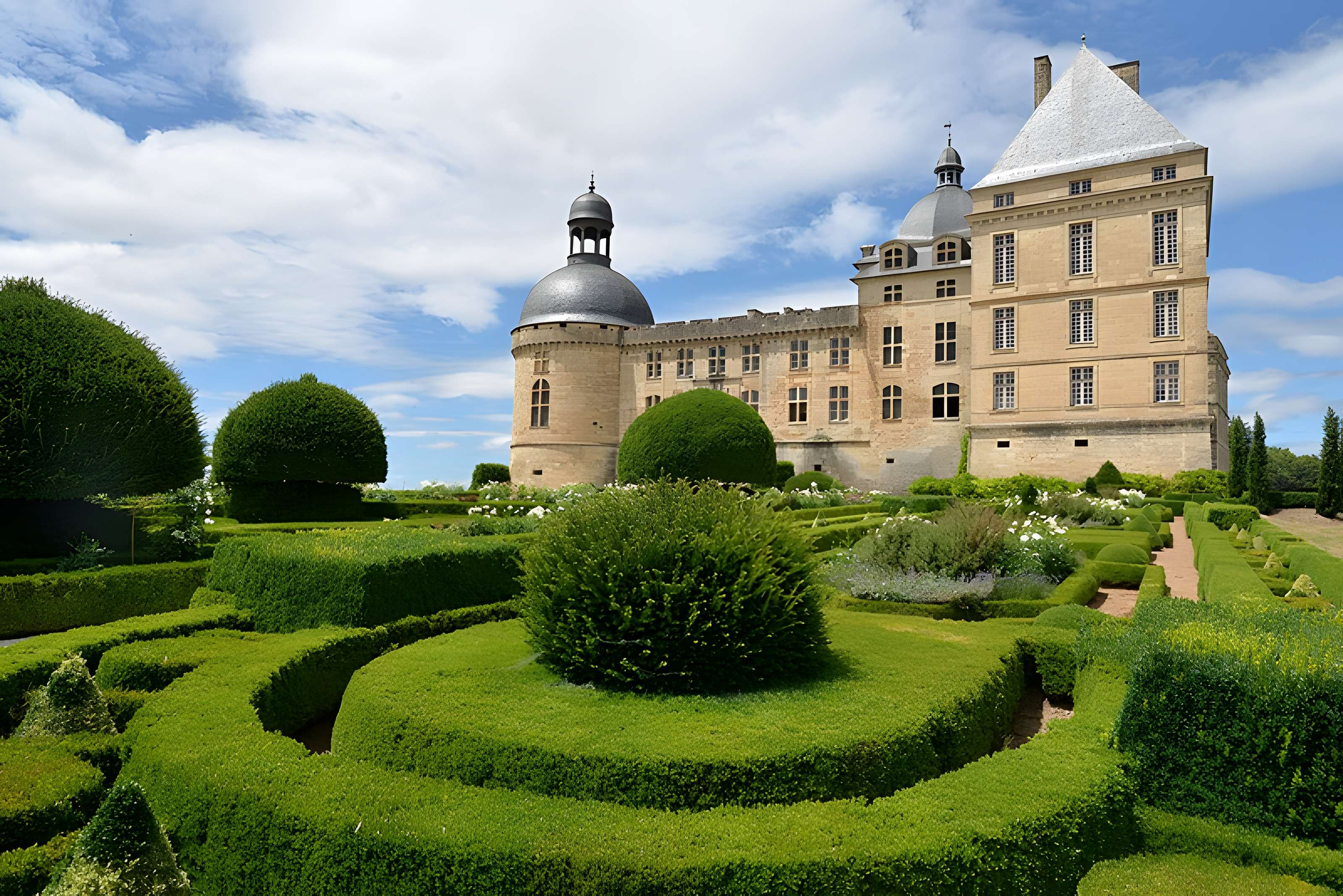 Château de Hautefort