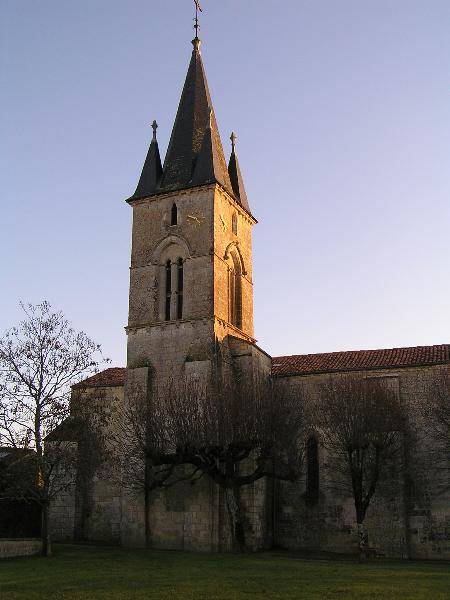 Photo de Saint-Médard d'Asnières-la-Giraud Church