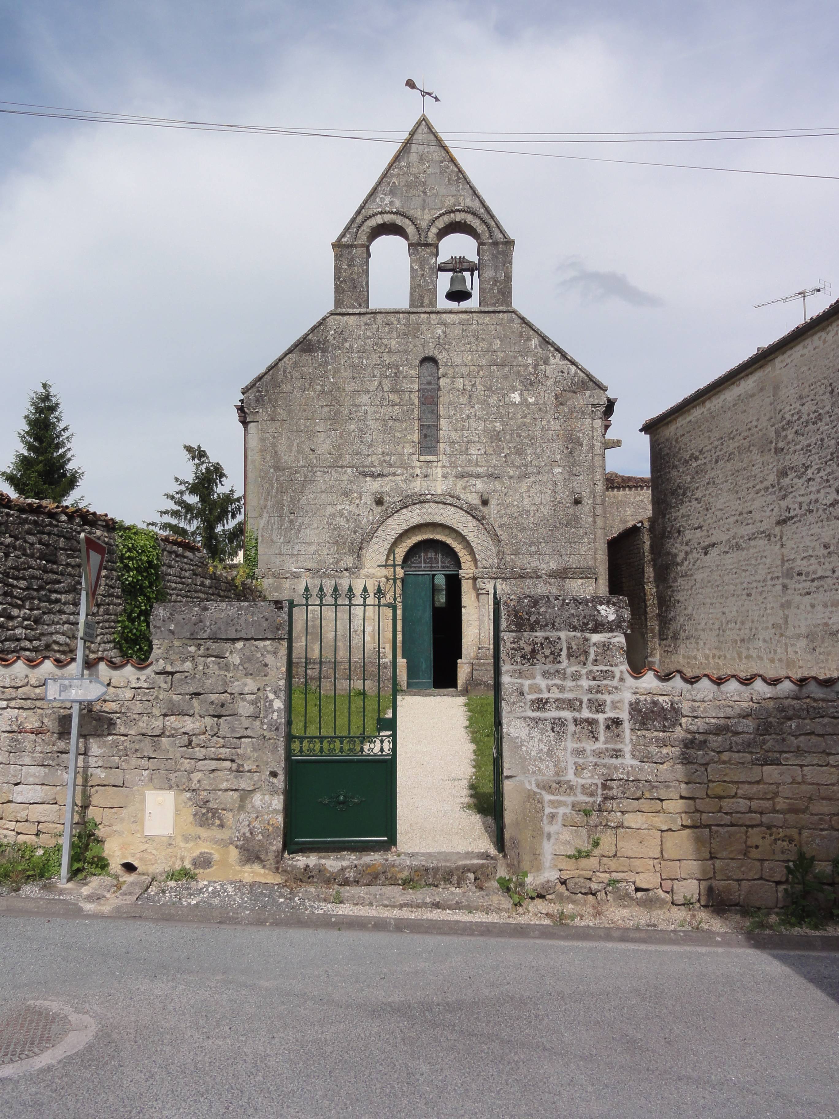 Photo de Église Notre-Dame de Salles-lès-Aulnay