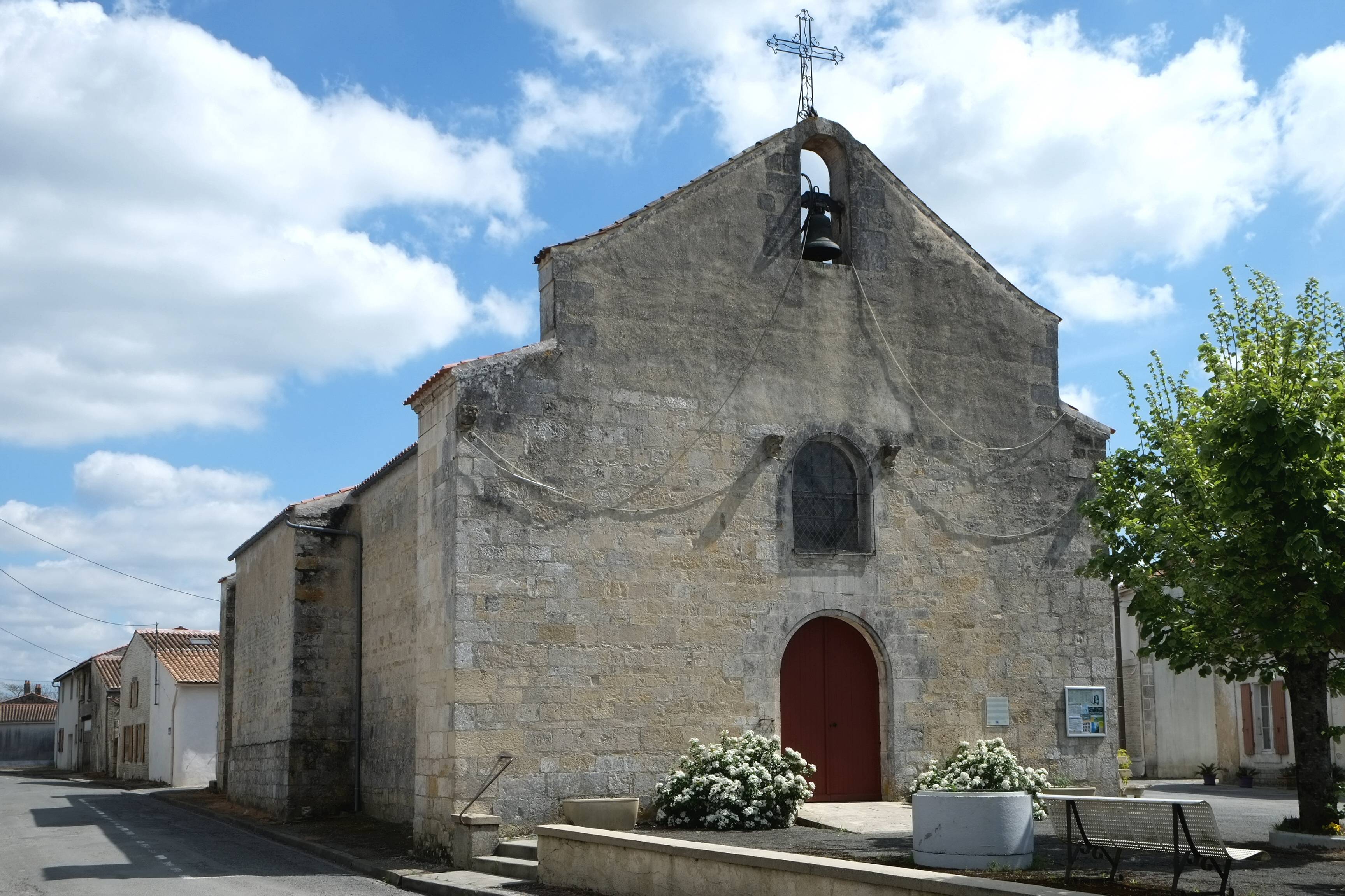 Photo de Église Saint-Pierre de Benon