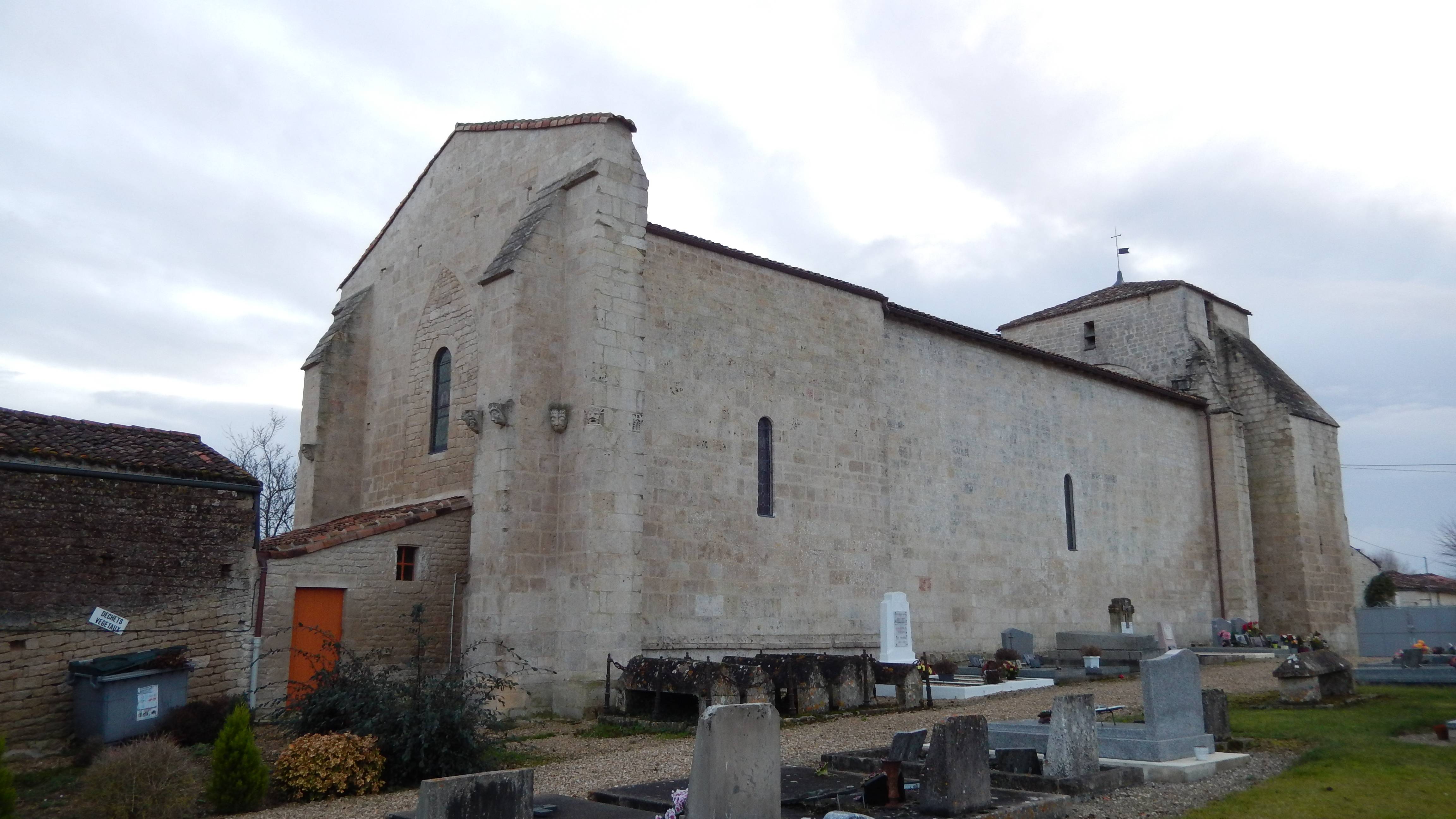Photo de Église Saint-André de Blanzay-sur-Boutonne