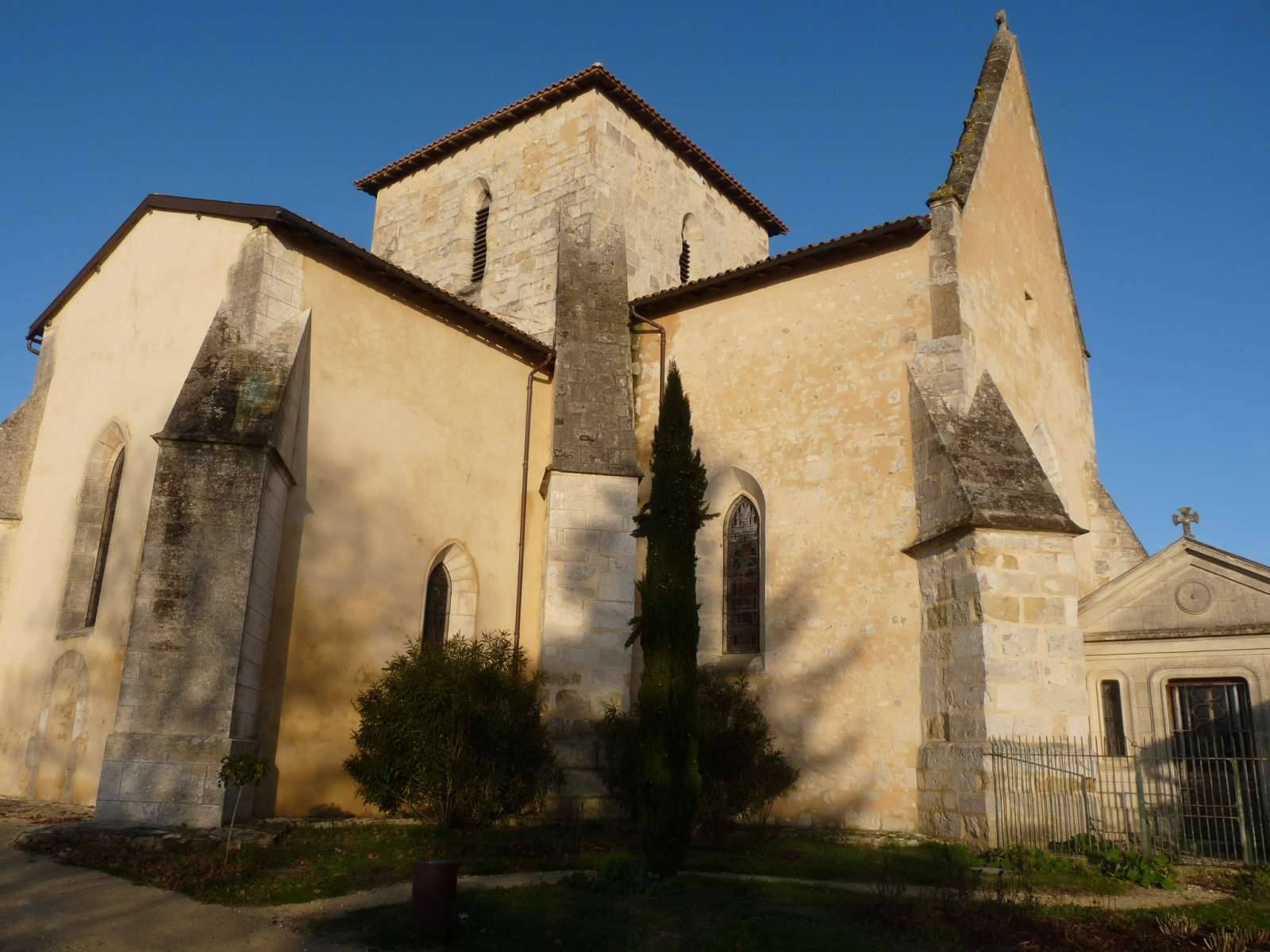 Photo de Chiesa di Saint Pierre de Chevanceaux