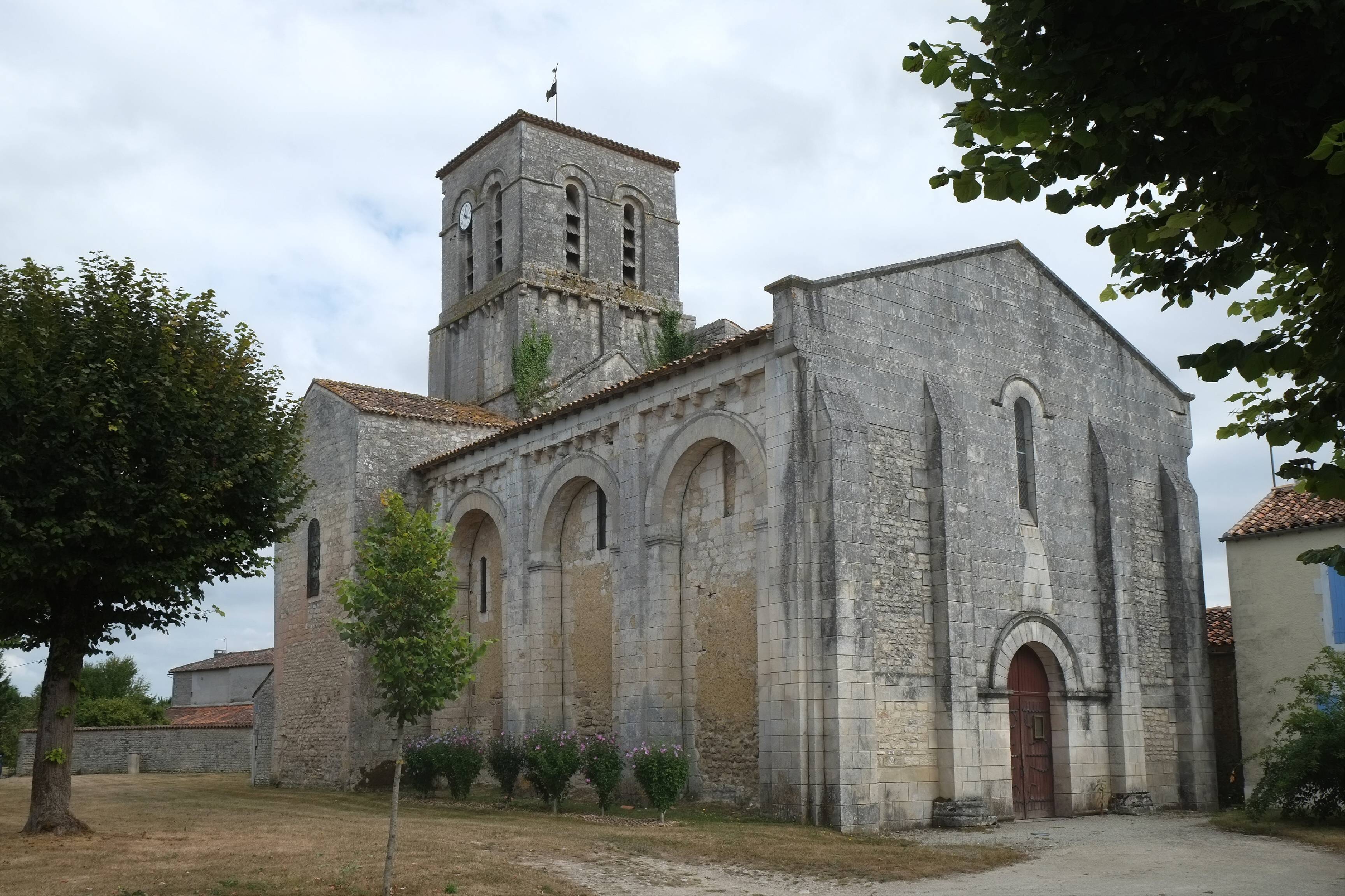 Photo de Église de la Transfiguration de Cressé