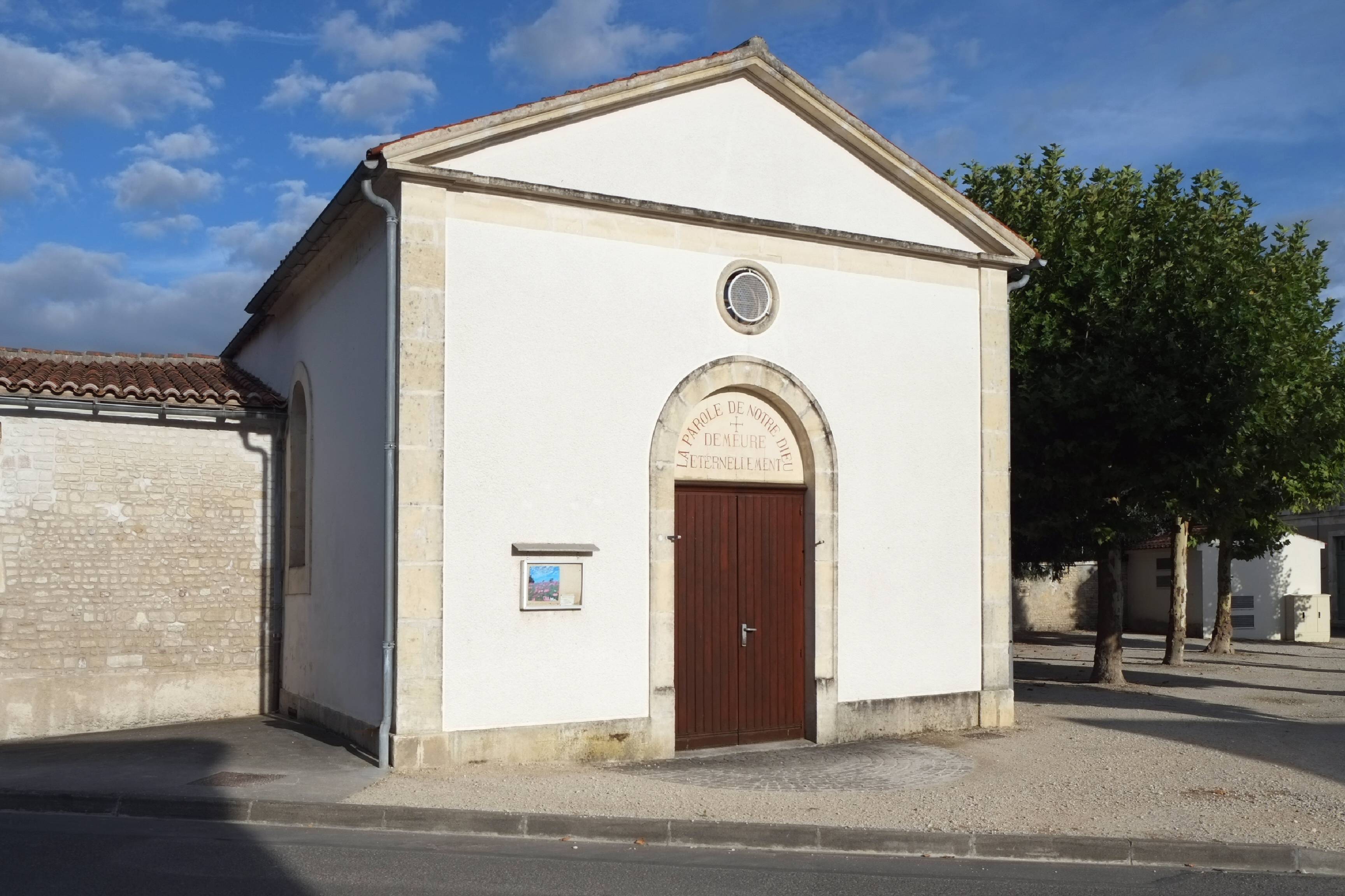 Photo de Protestant Temple of Matha
