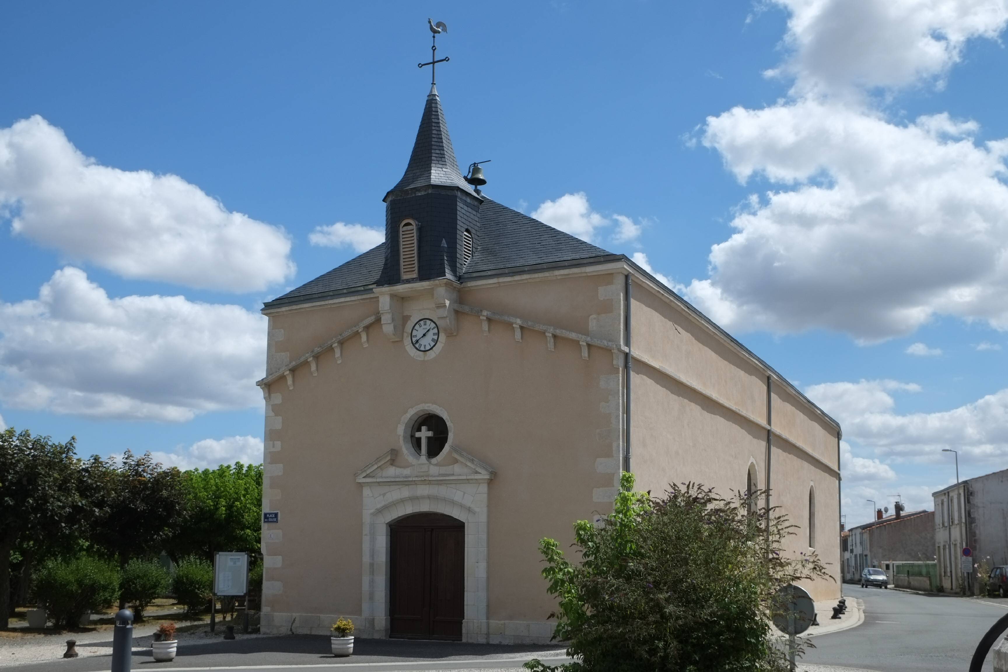 Photo de Church of Saint Martin de Nuaillé-d'Aunis
