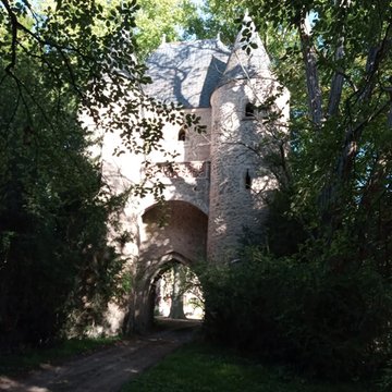 Château de Jaligny-sur-Besbre