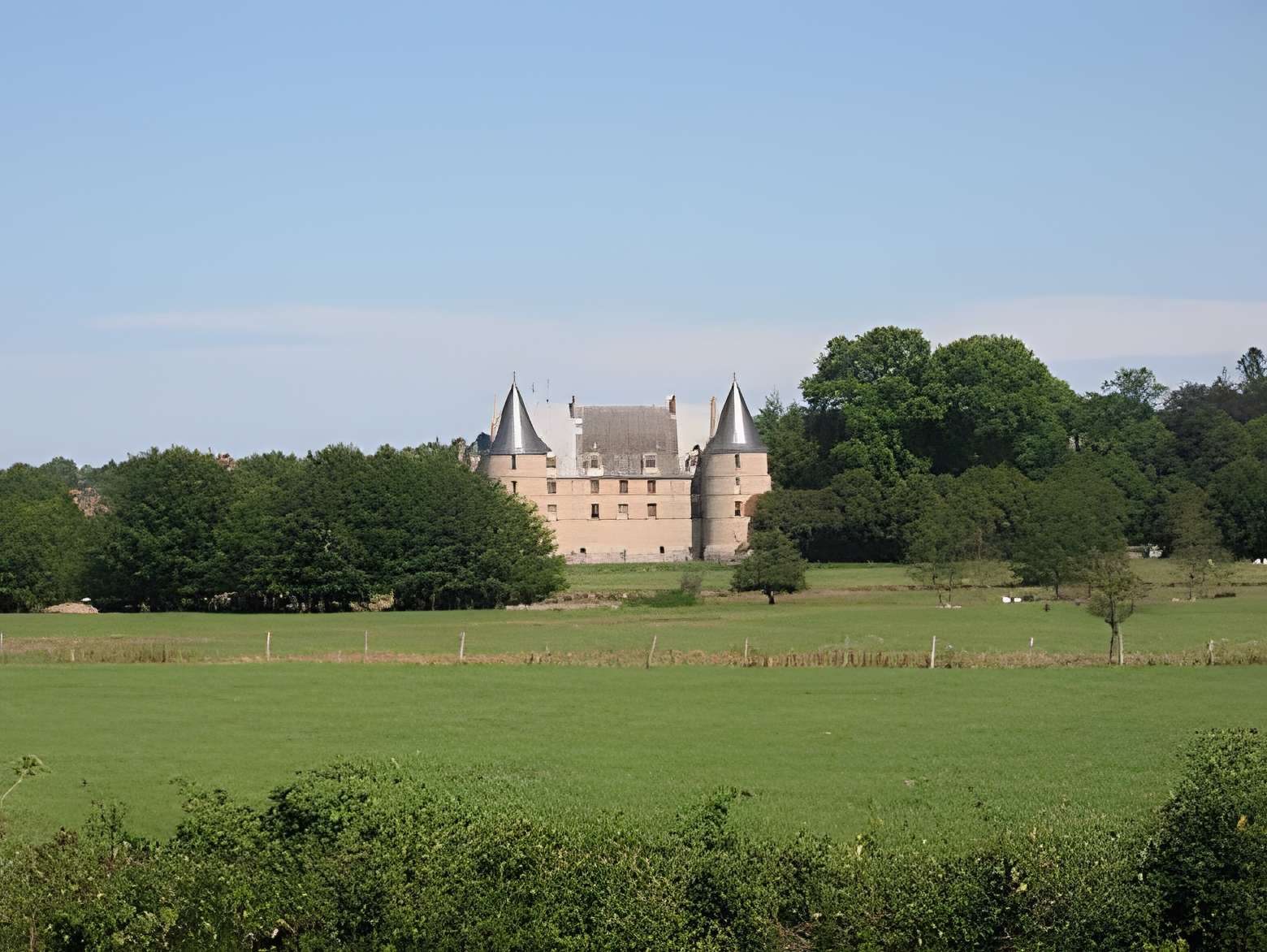 Château de Jaligny-sur-Besbre 