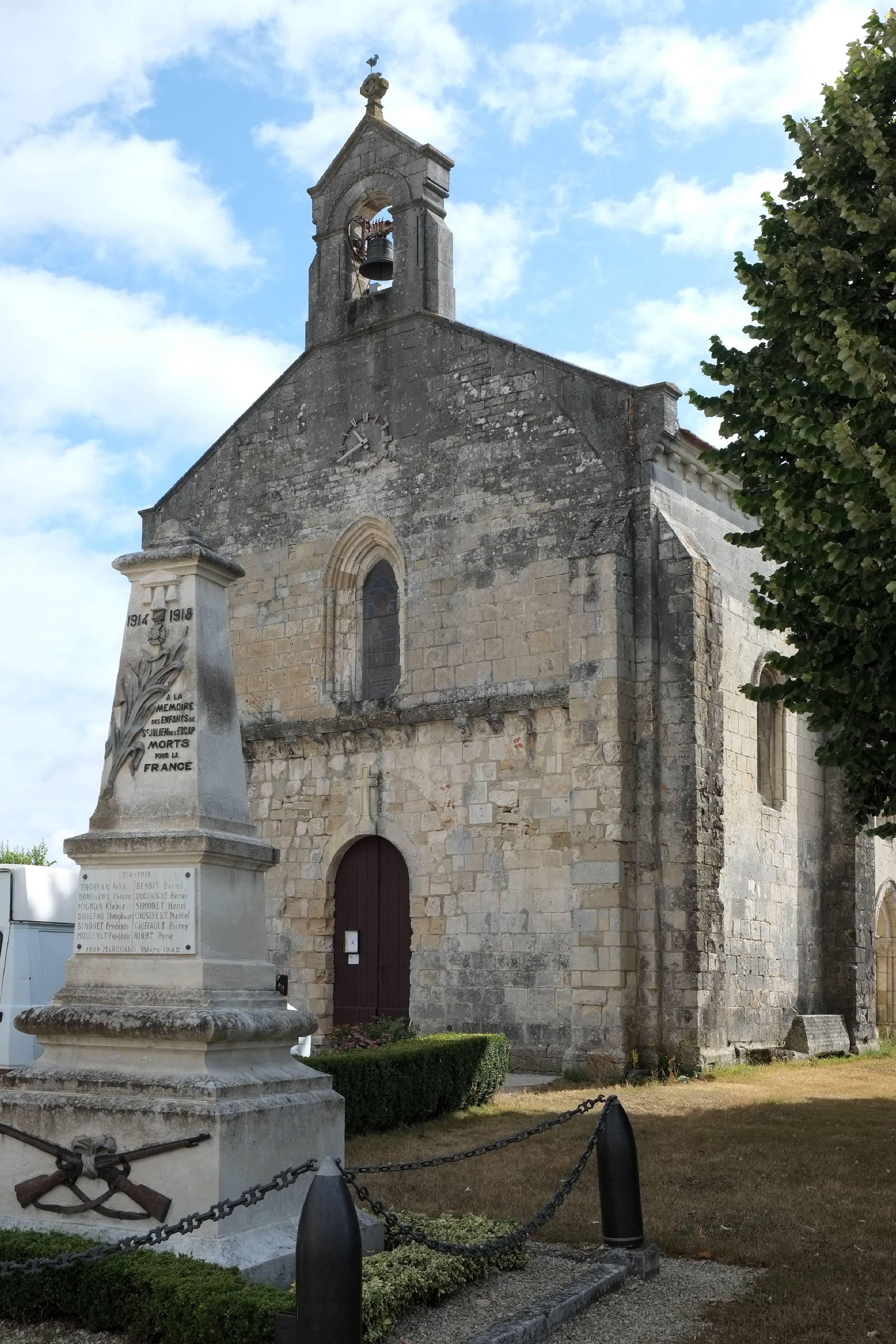 Photo de Église Saint-Julien de Saint-Julien-de-l'Escap