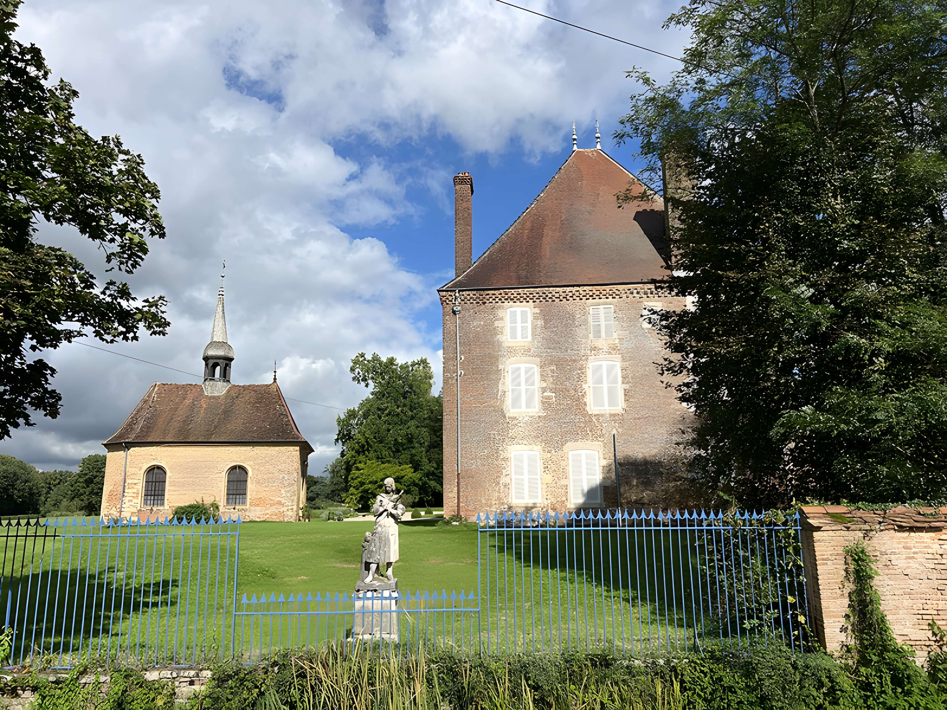 Château de Beaurepaire-en-Bresse