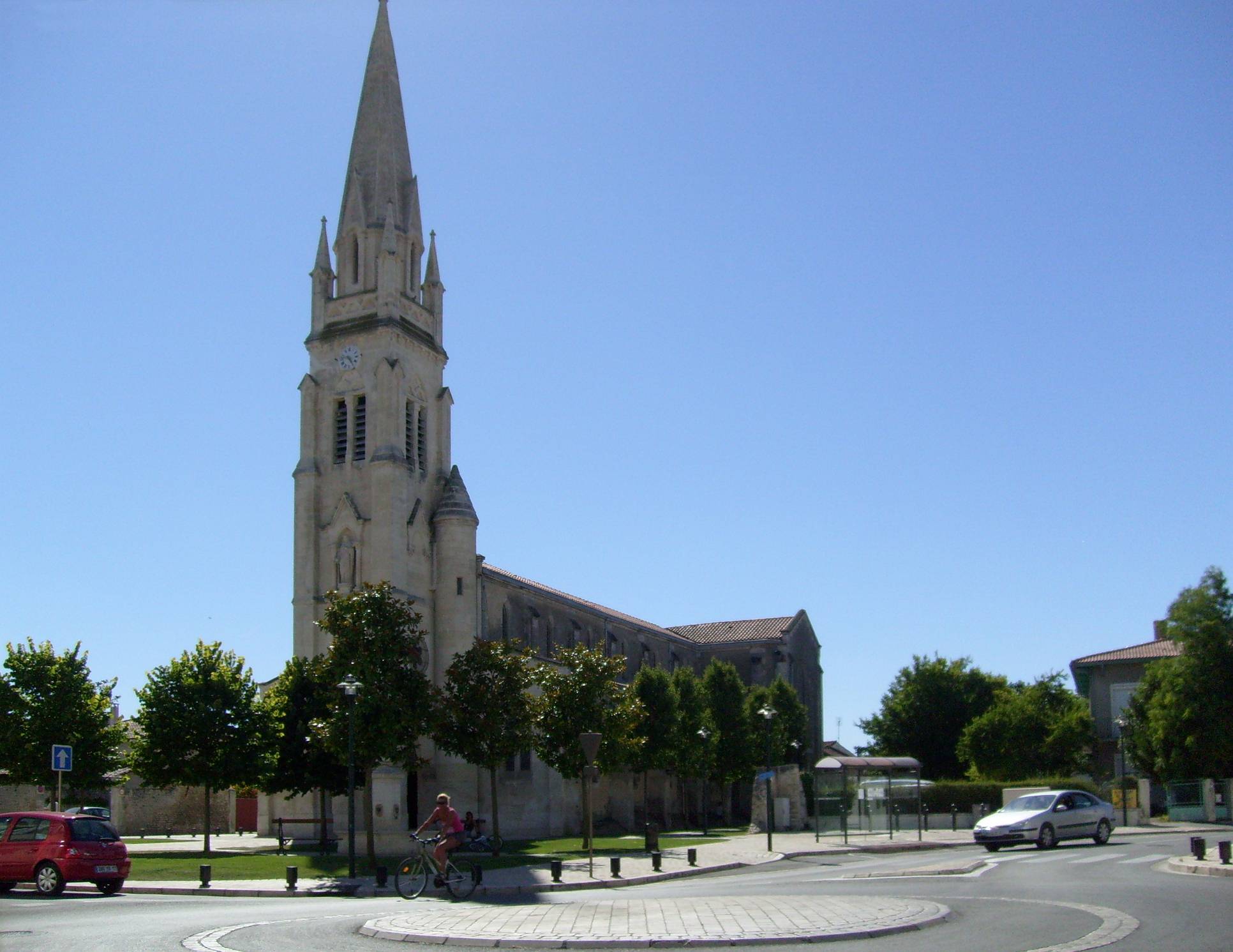 Photo de Iglesia del Sagrado Corazón de La Tremblade