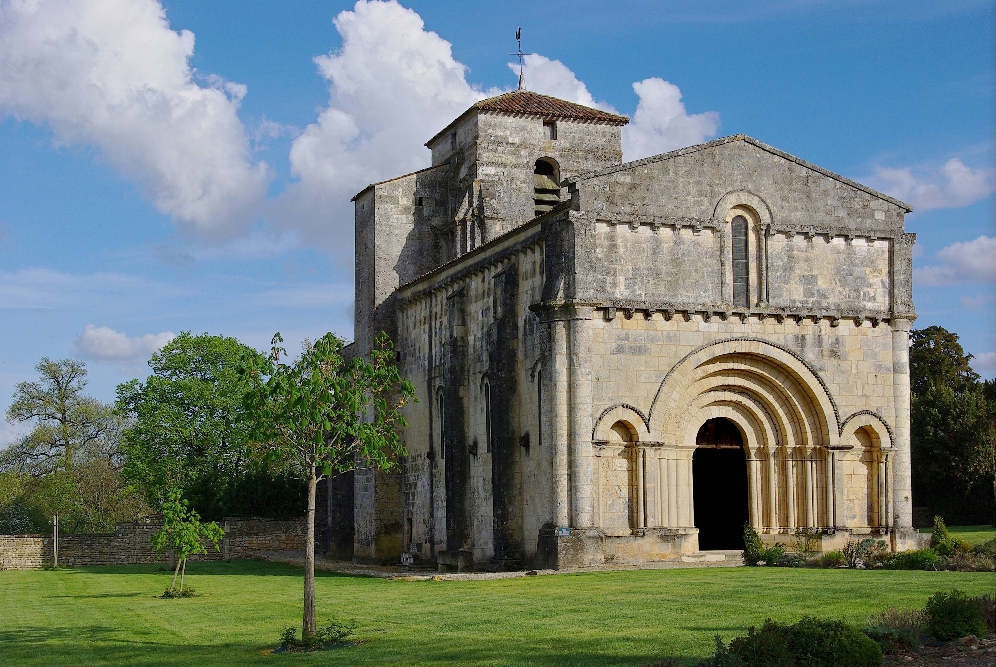 Photo de Église Saint-Pallais de Villars-en-Pons