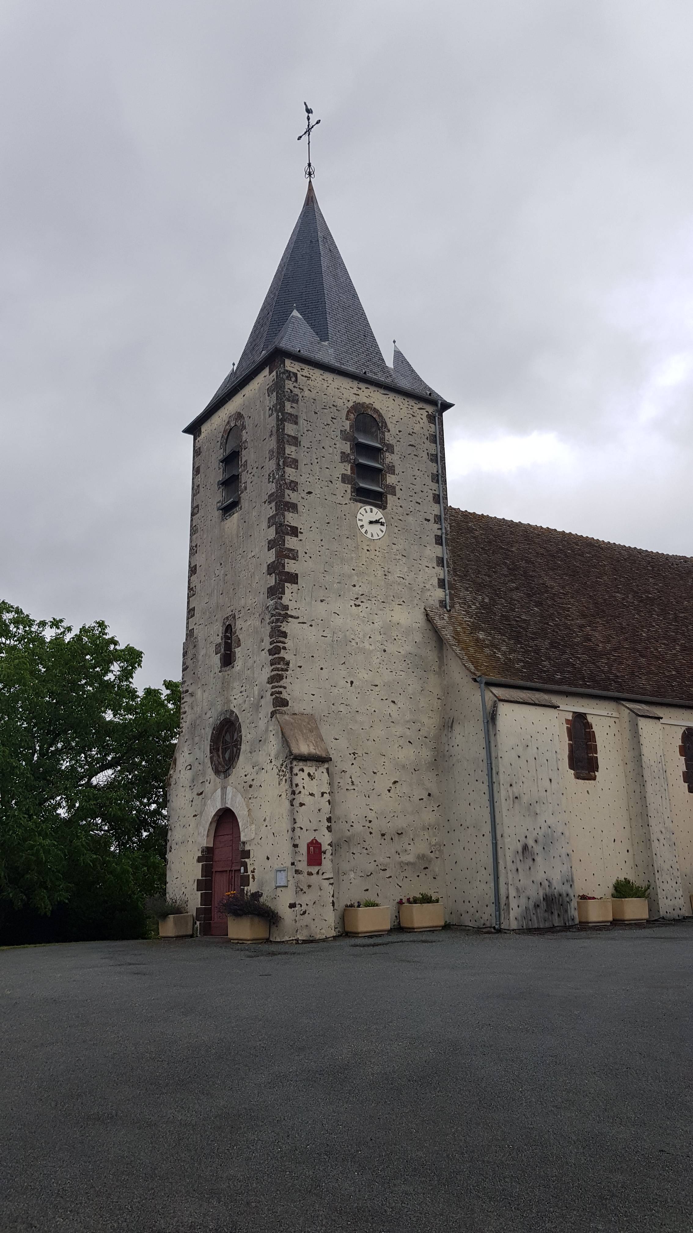 Photo de Iglesia Saint-Saturnin de Assigny