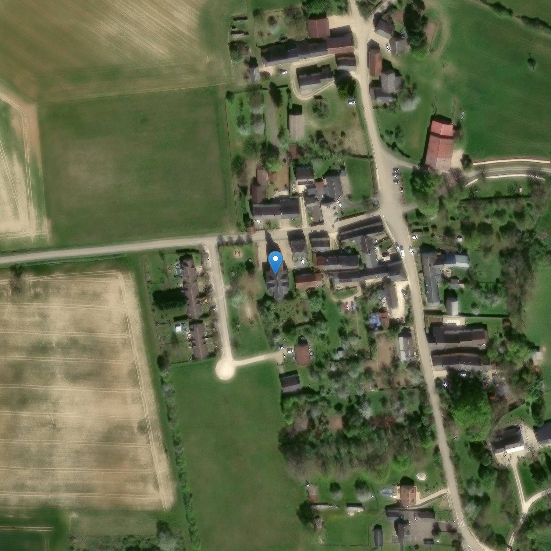 Photo de Kirche von Saint Marcel d'Aubinges