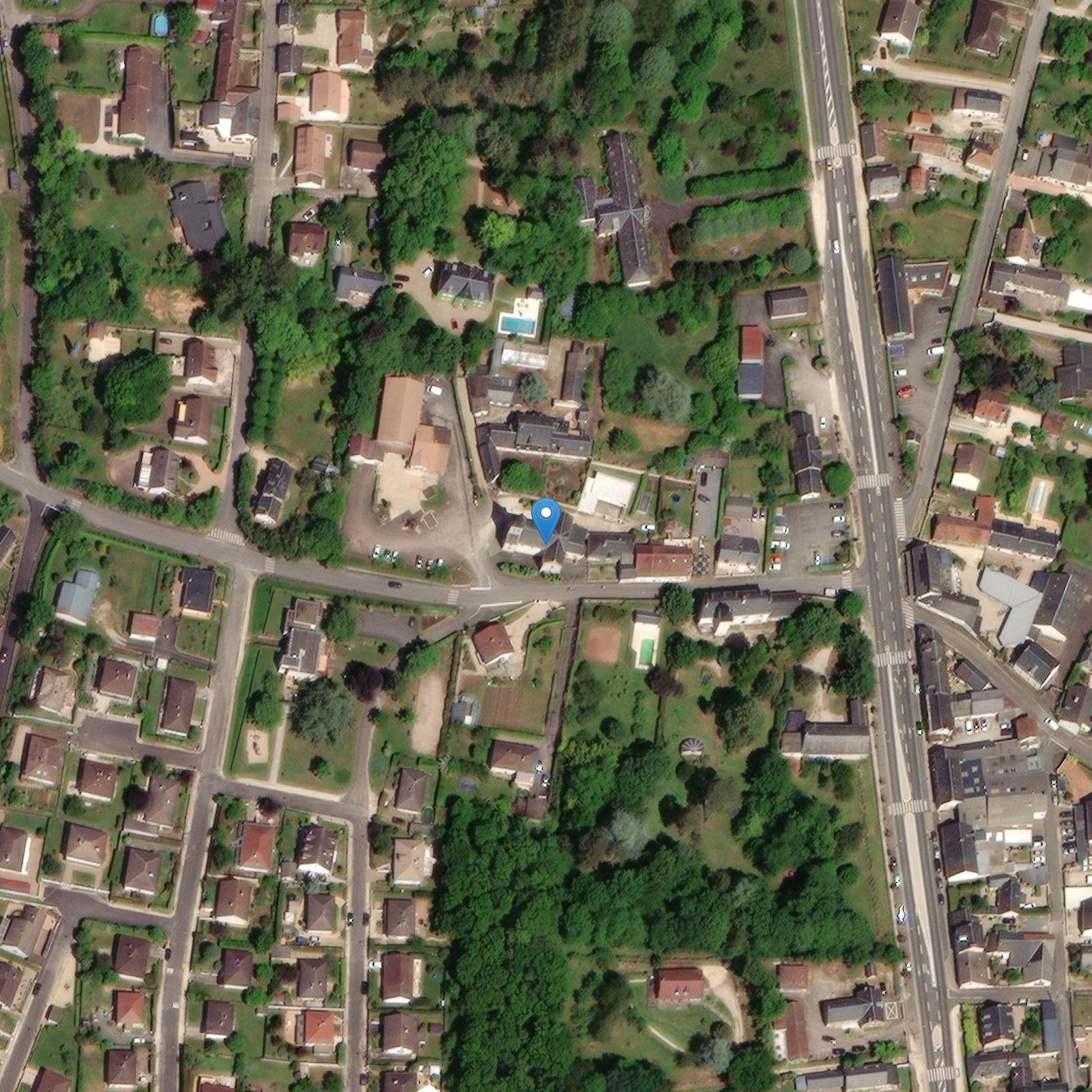 Photo de Saint-Hilaire Church of Fussy