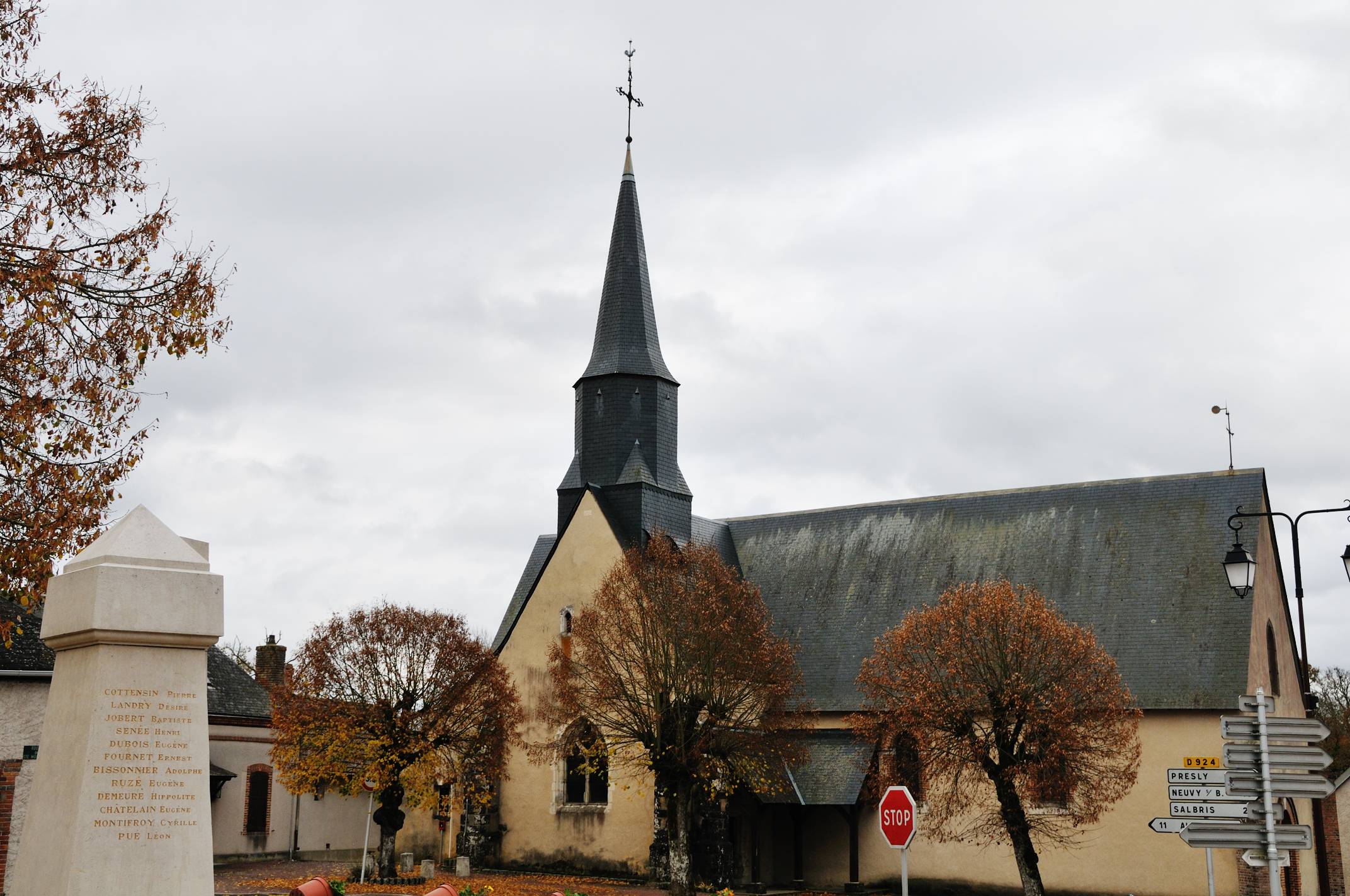 Photo de Iglesia de San Martín de Menetreol-sur-Sauldre