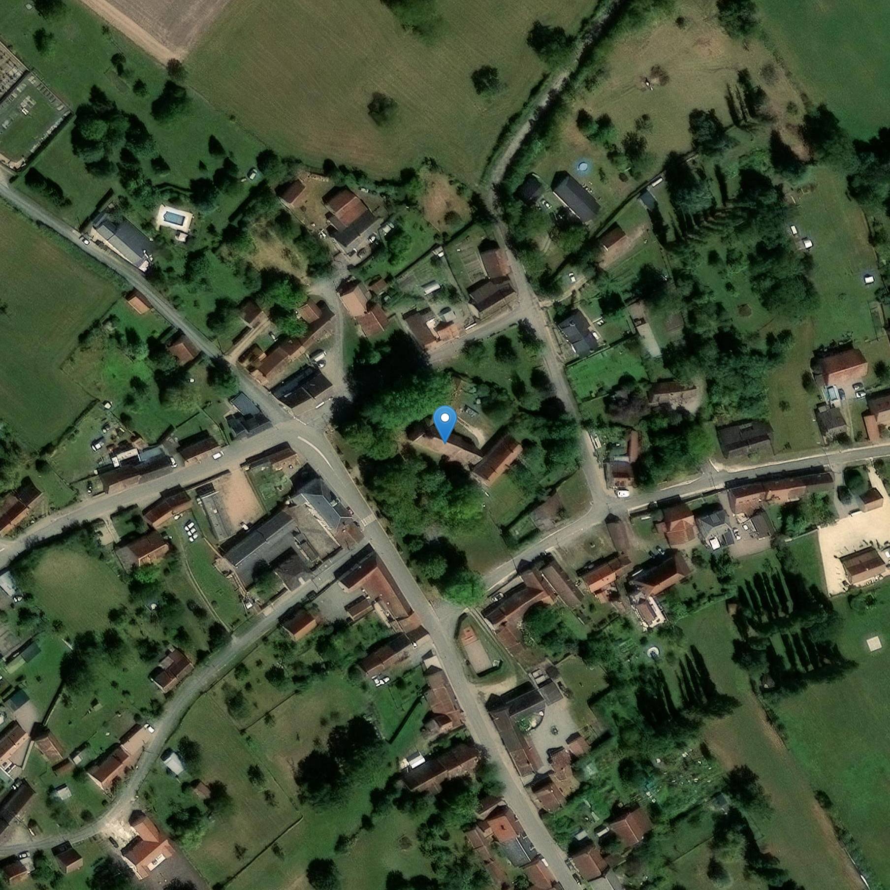 Photo de Uzay-le-Venonの聖ビクター教会