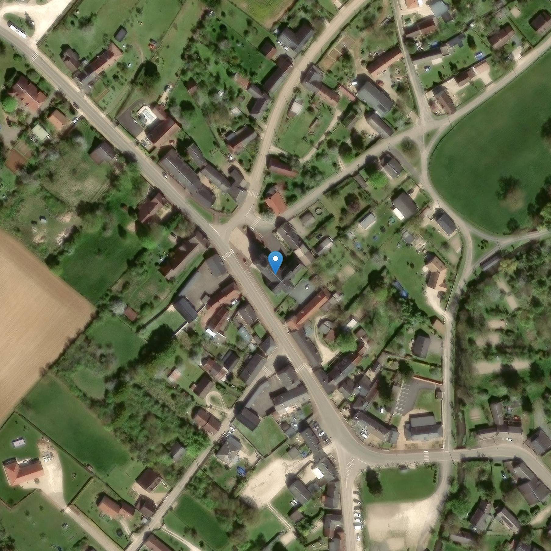 Photo de Saint Quentin Church of Villabon