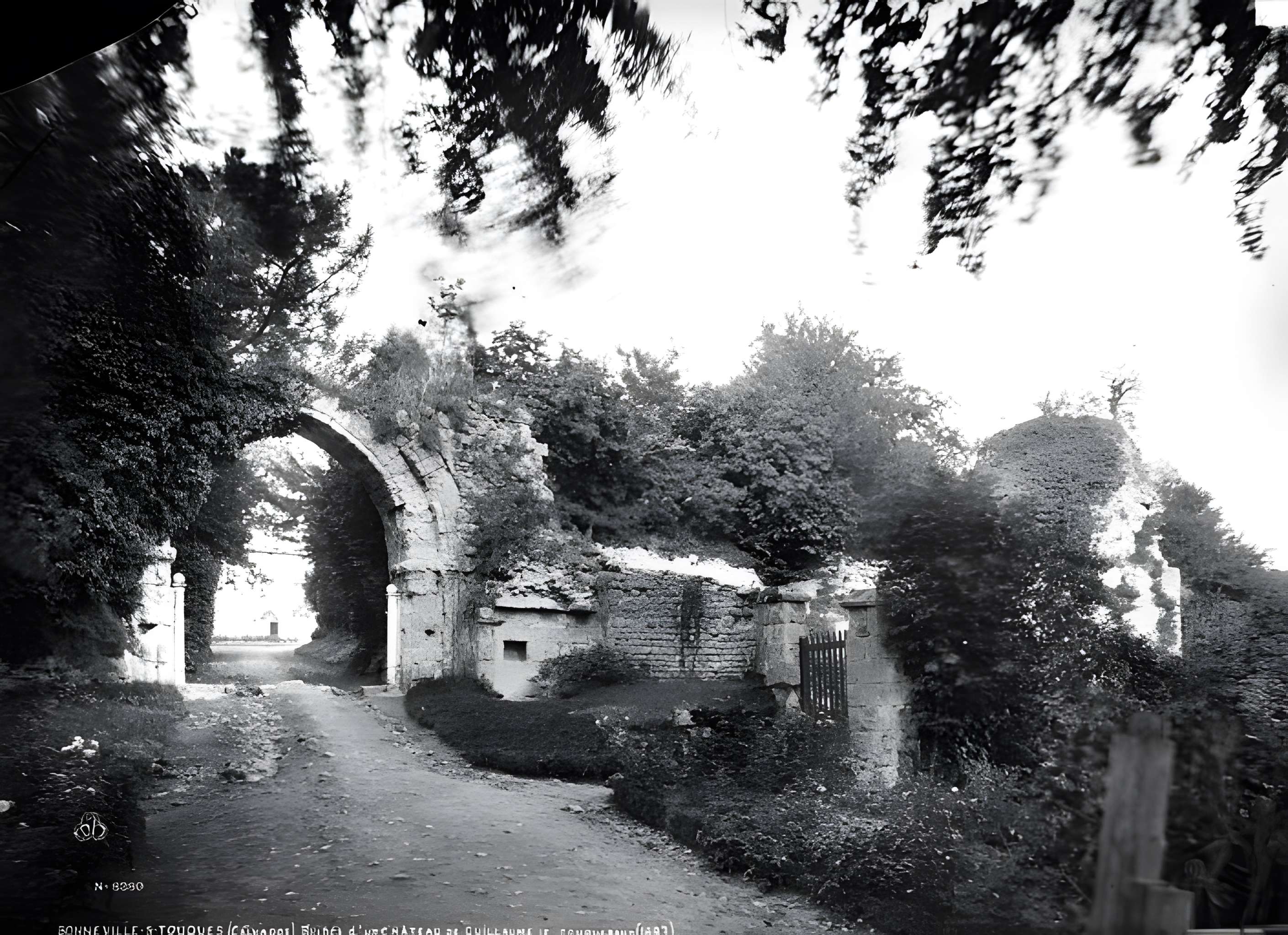 Château de Bonneville-sur-Touques