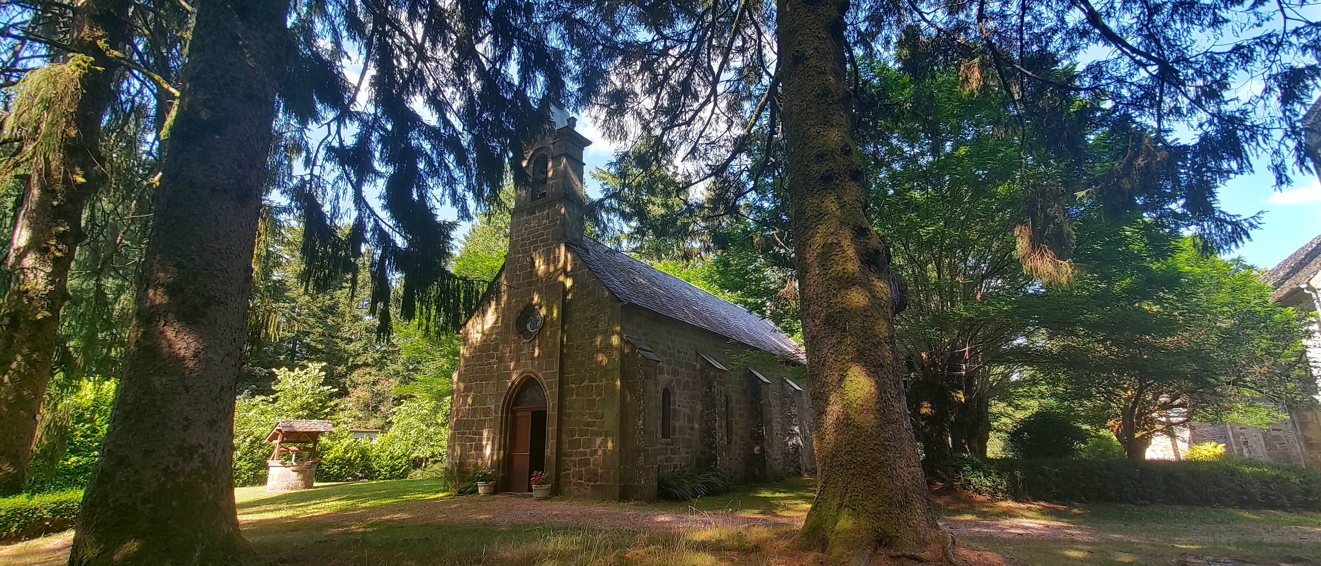 Photo de Church of the sanctuary, known as the Great Church of Belpeuch