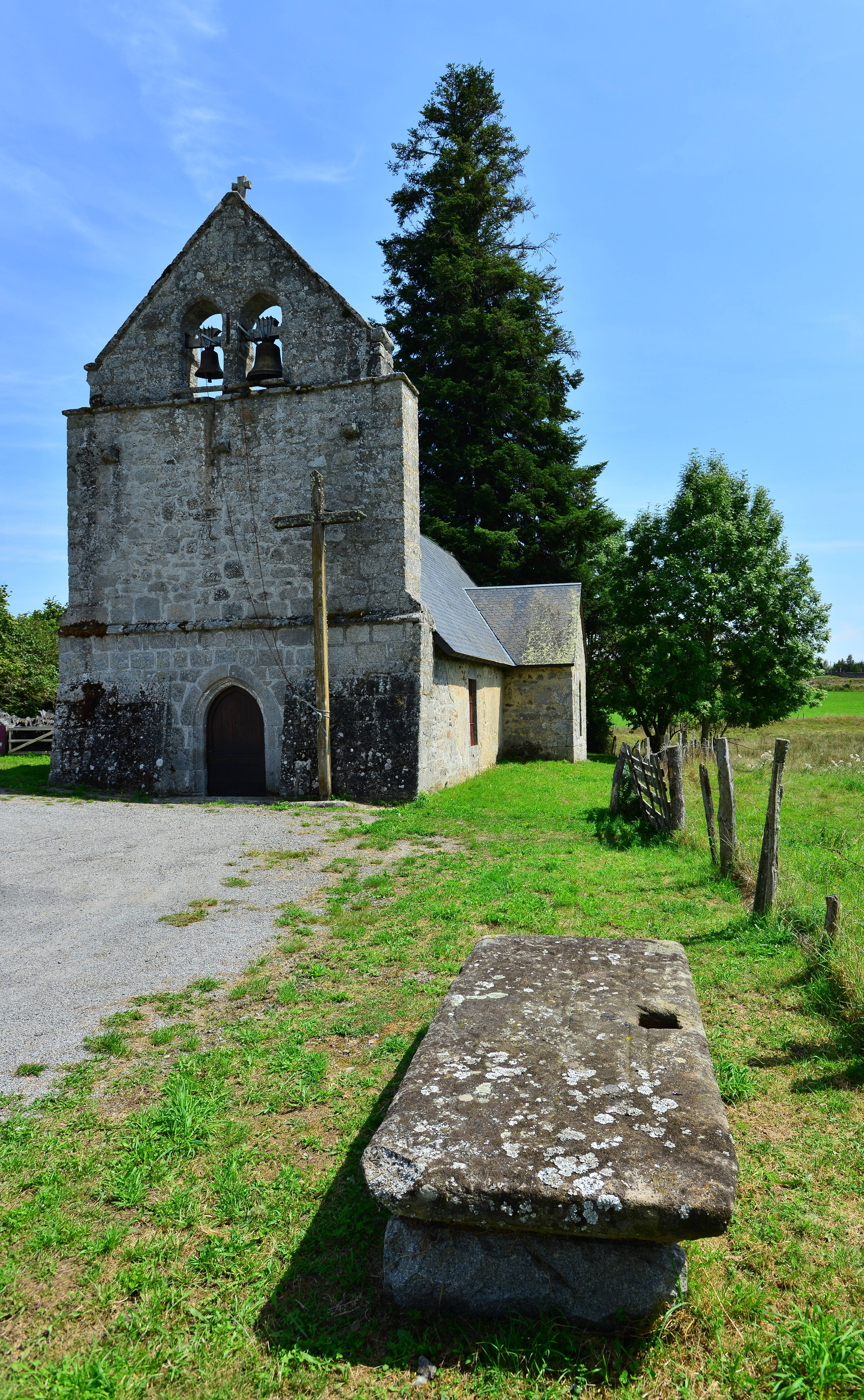 Photo de Iglesia Saint-Pardoux de Saint-Pardoux-le-Neuf