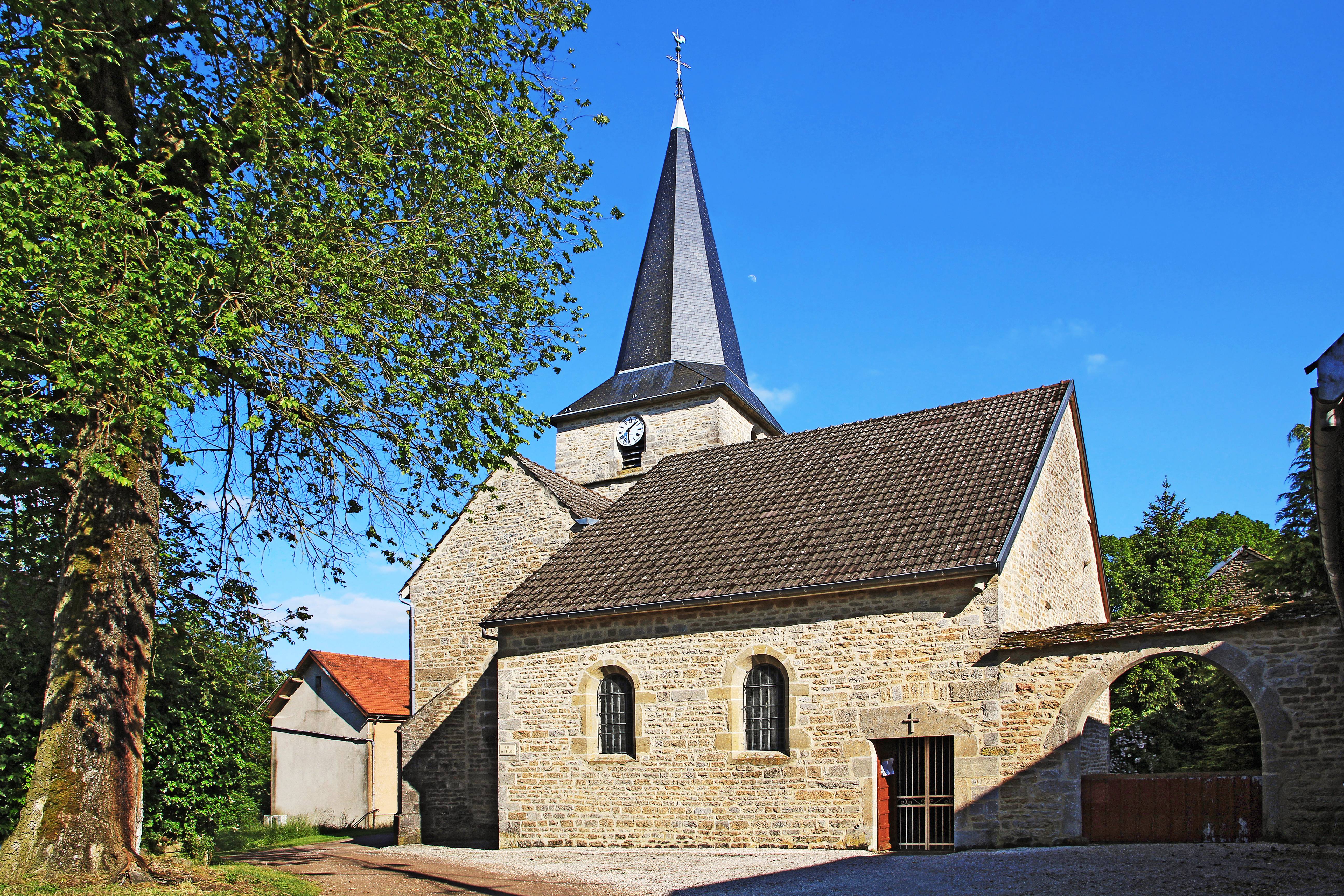 Photo de Chiesa di San Croix d'Avosnes