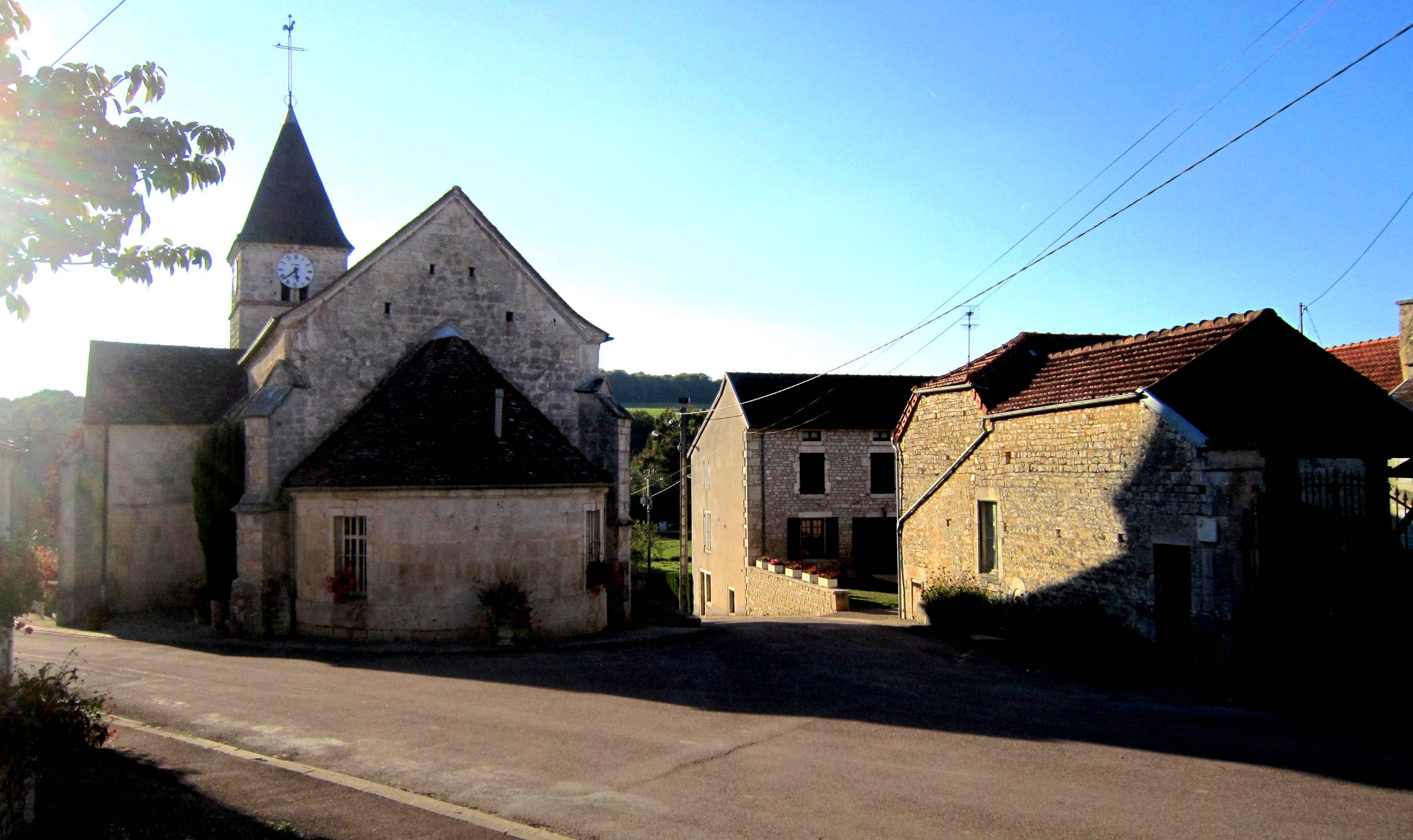 Photo de Saint Hilaire de Lucey Church