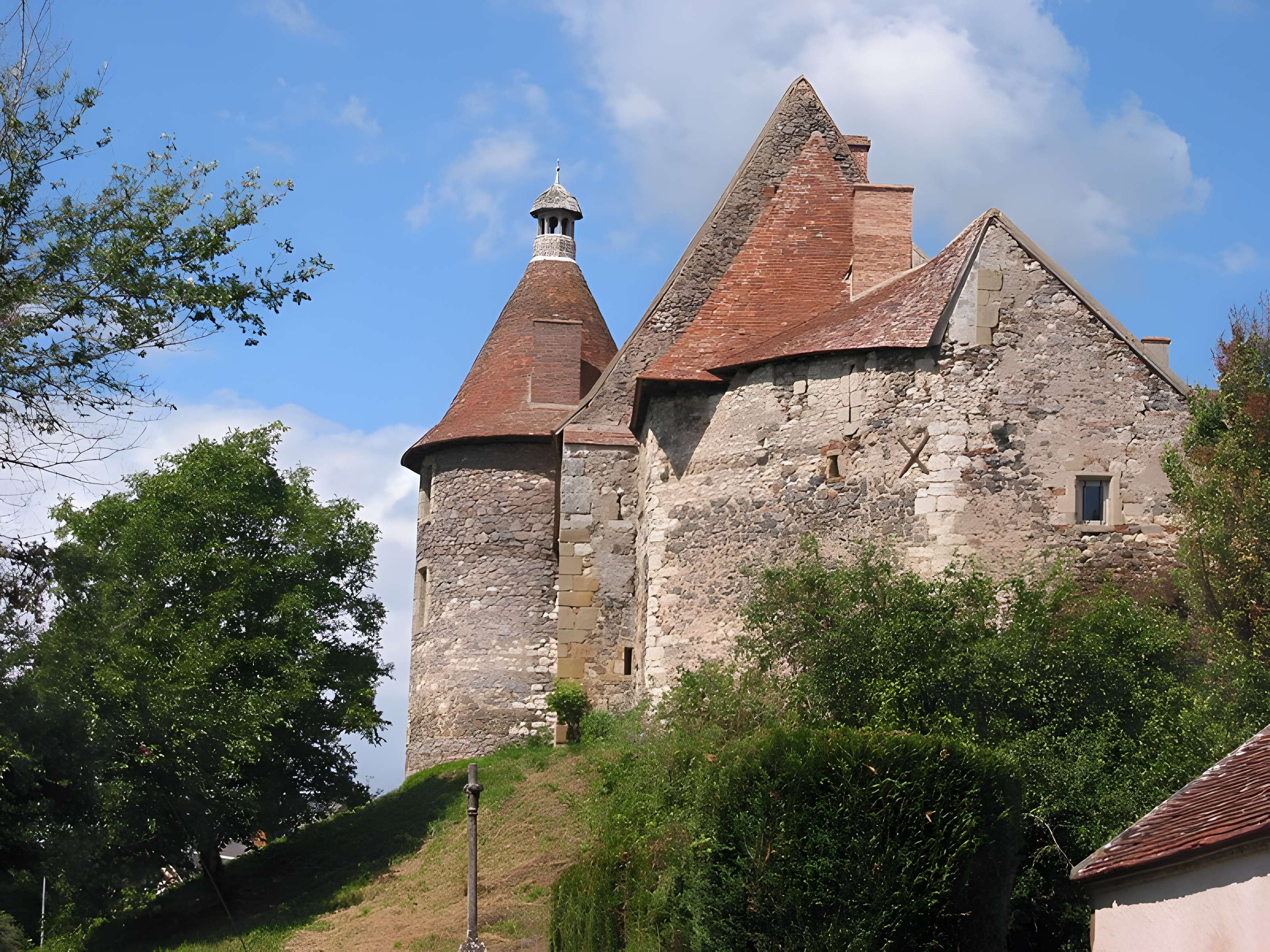 Château de Châtelperron