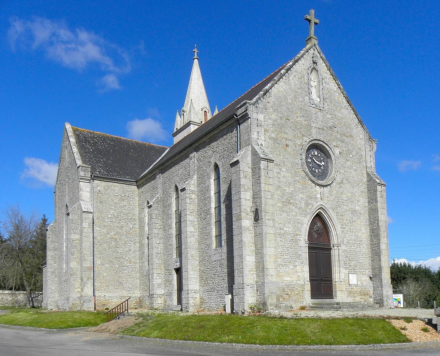 Photo de Église Notre-Dame-de-la-Tour de Languédias