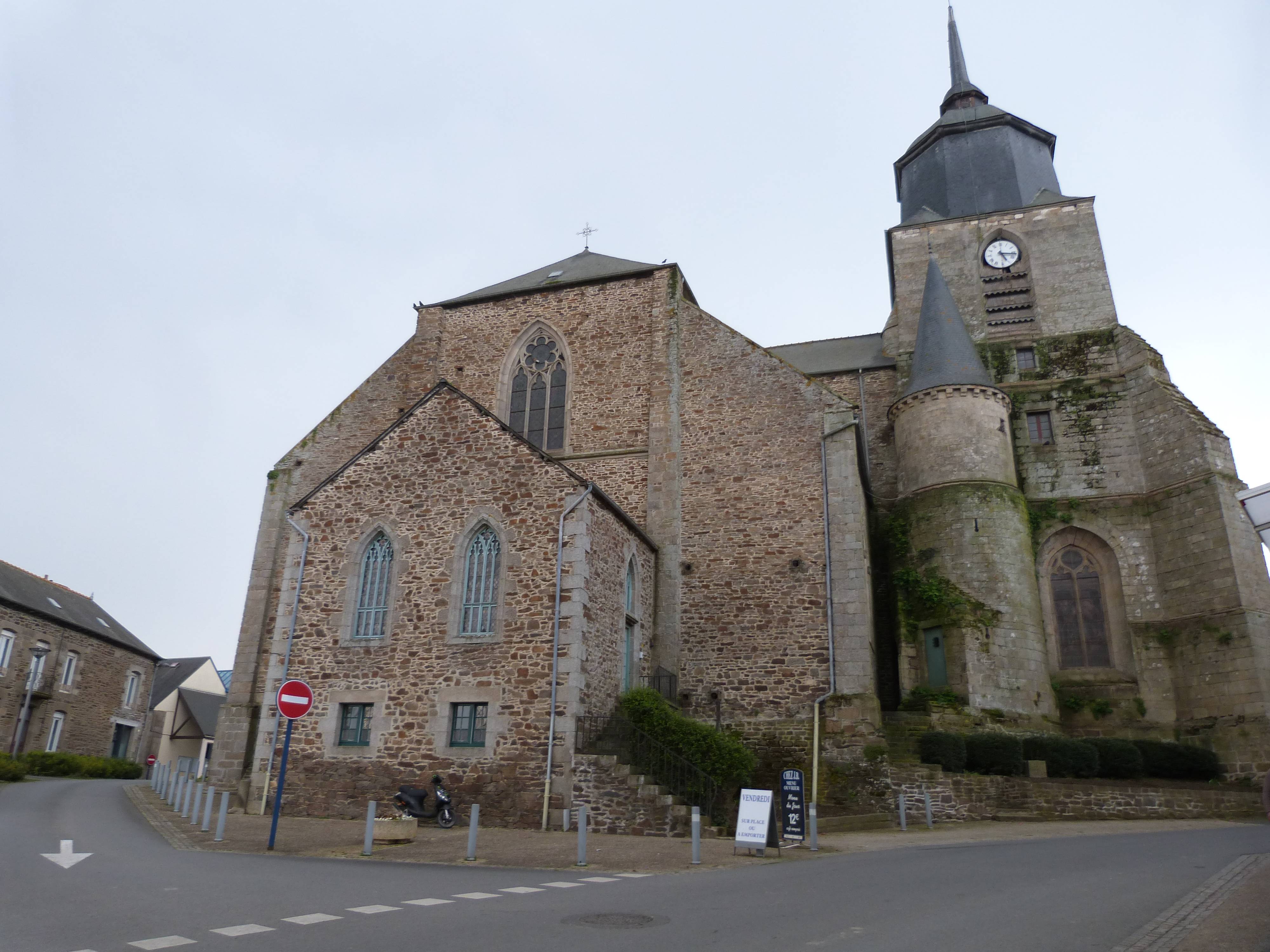 Photo de Iglesia de San Pedro de Plénée-Jugon