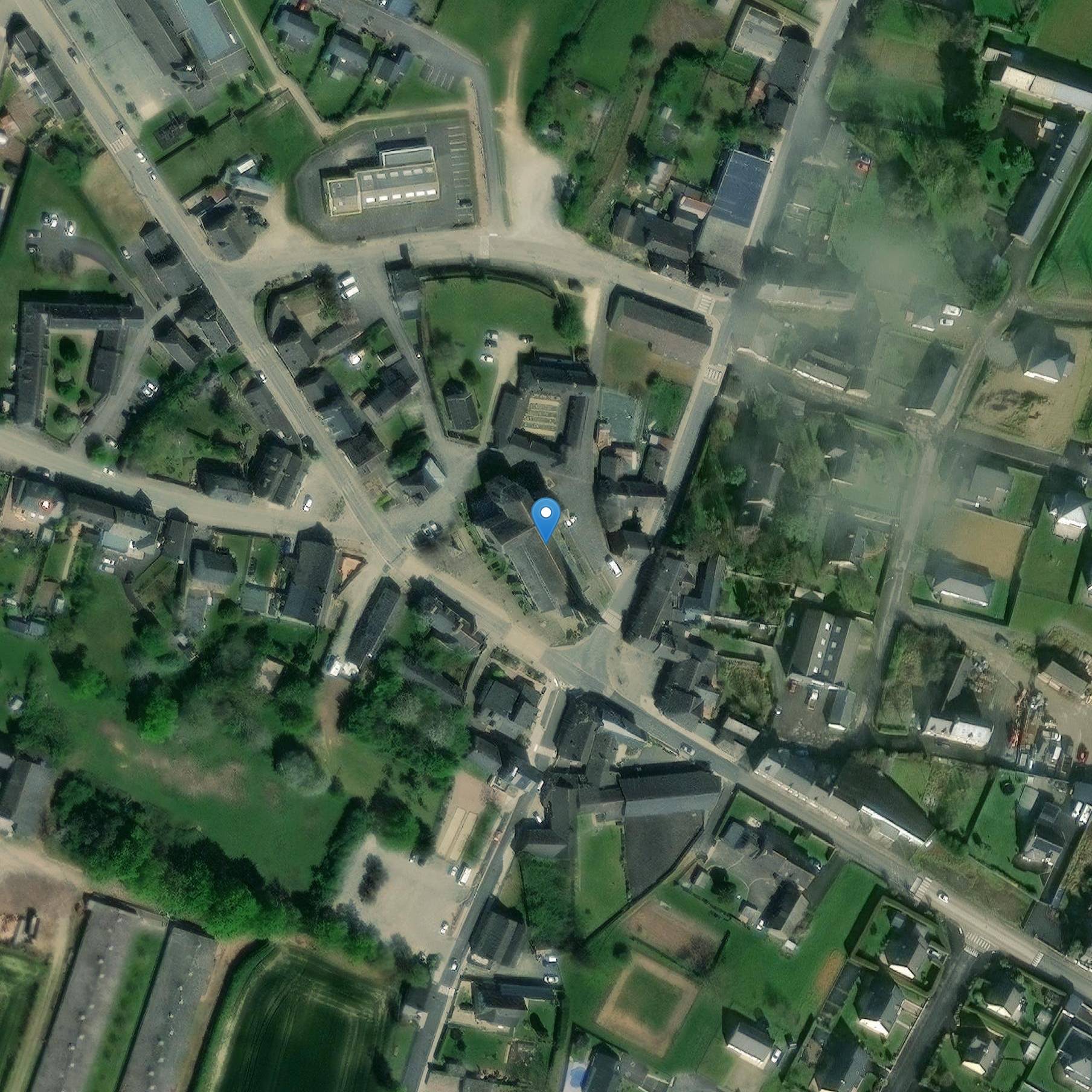 Photo de Kirche des heiligen Jakobus und des heiligen Philipps von Plouasne