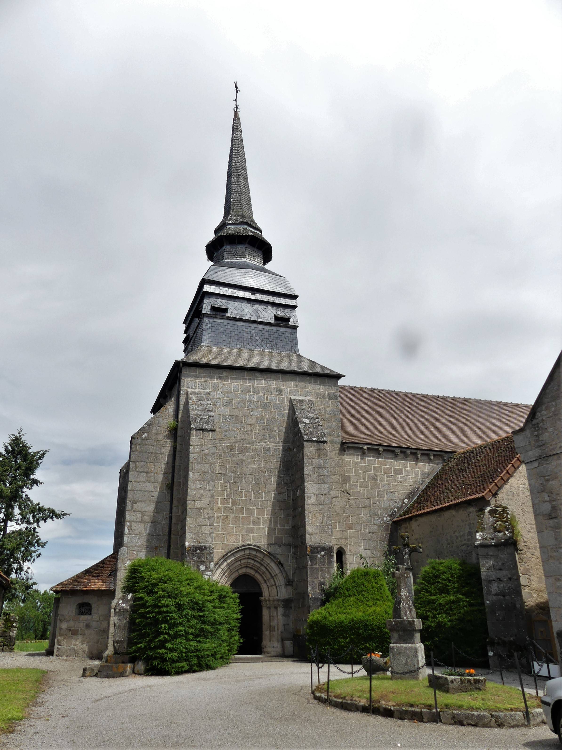 Photo de Église Saint-Étienne d'Issoudun-Létrieix