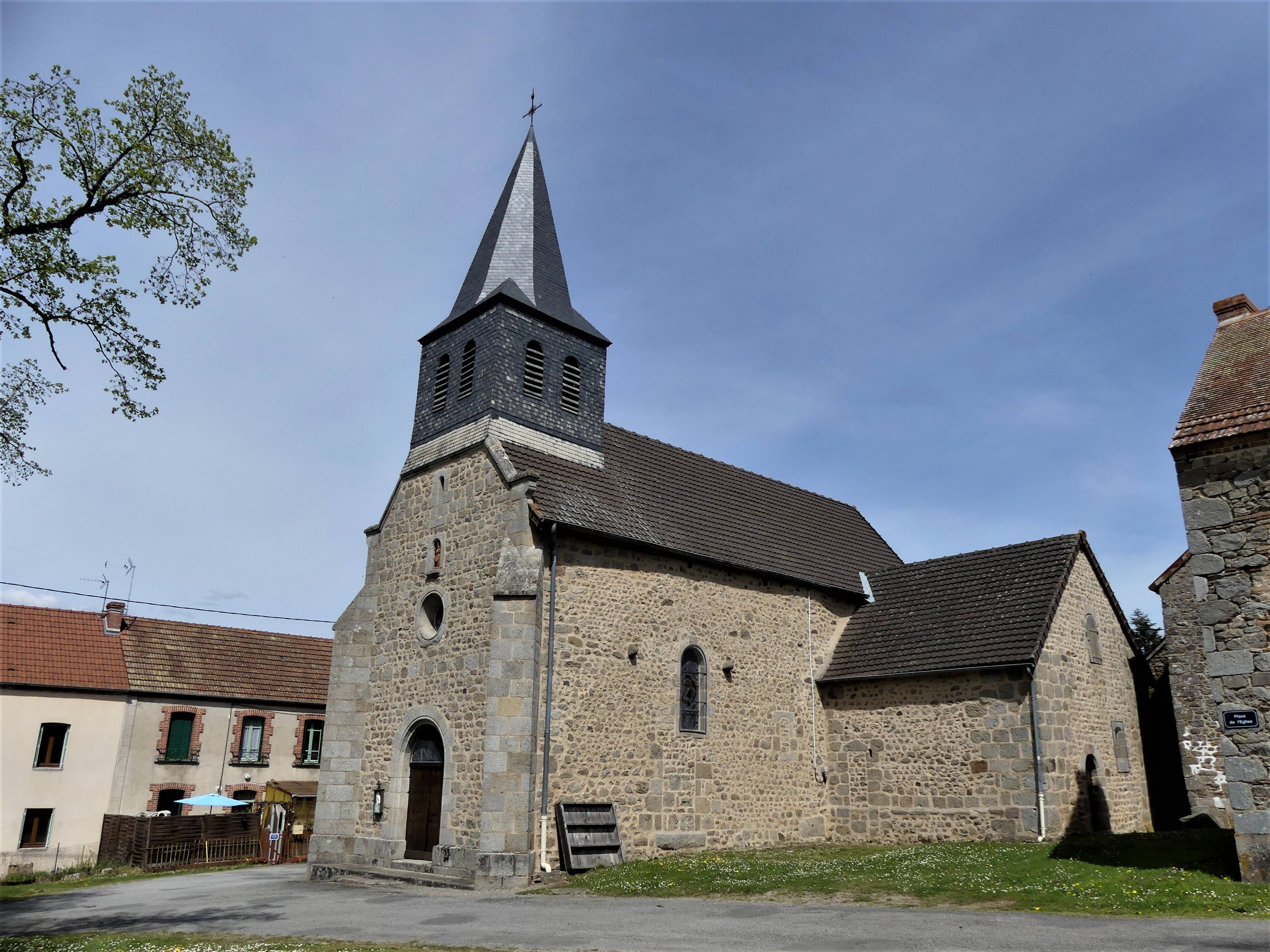 Photo de Saint-Julien du Chauchet Church