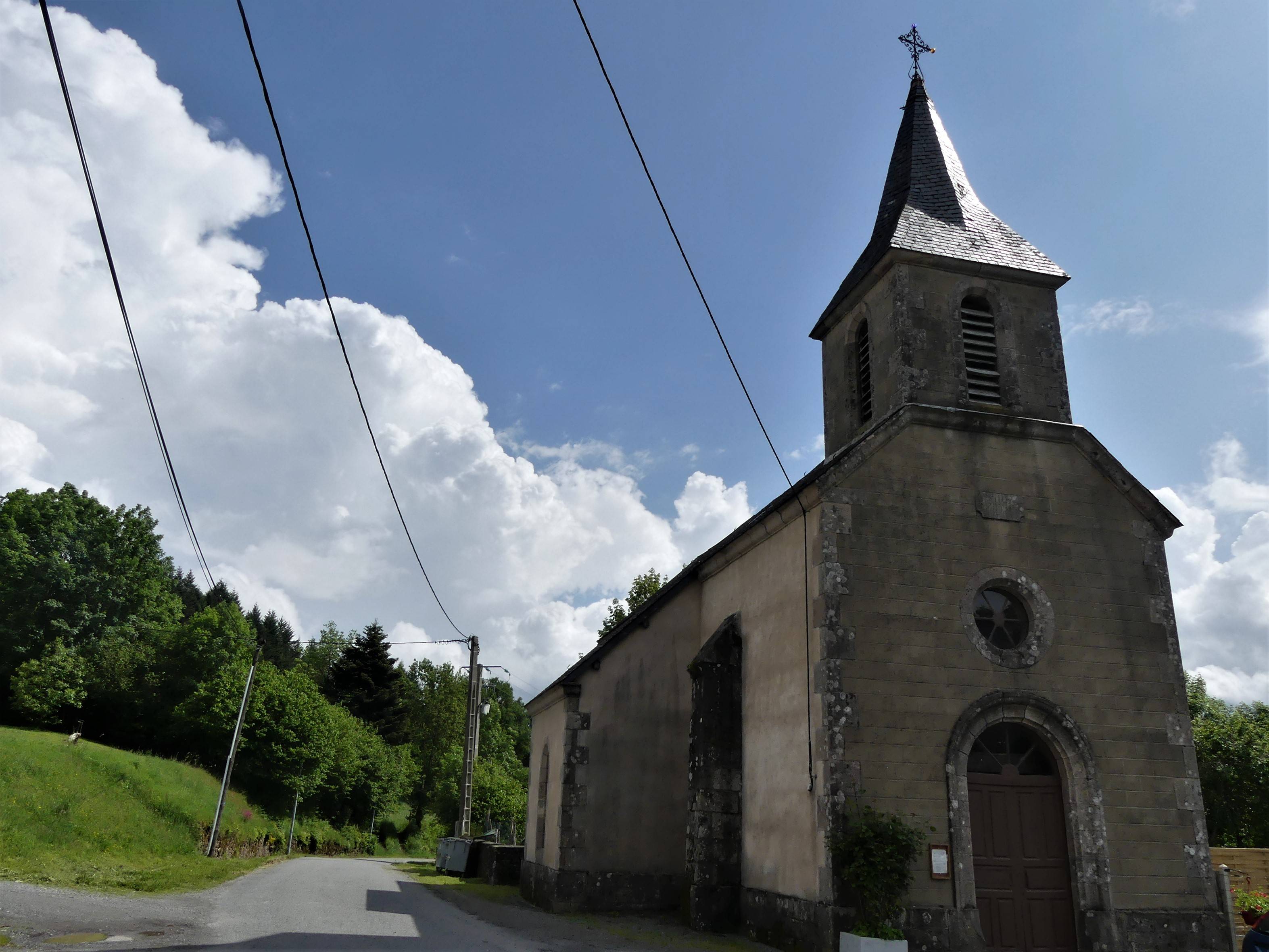 Photo de Church of Saint Pierre and Saint Paul of Mas-d'Artige