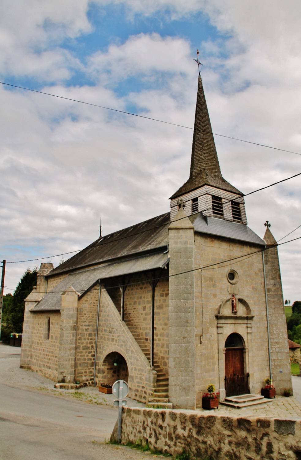 Photo de Saint-Pardoux 聖Pardoux-d'Arnet教会