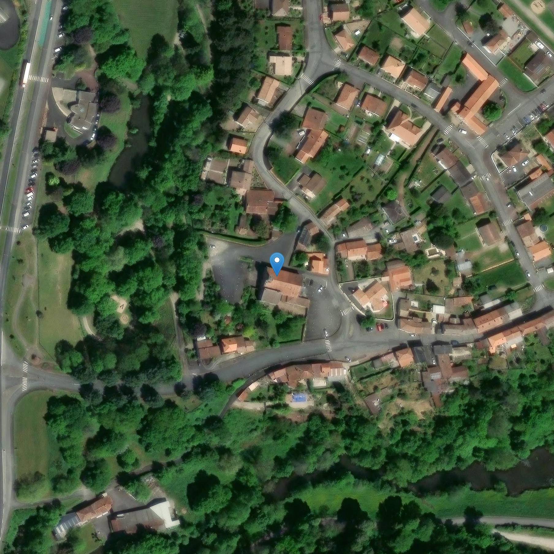 Photo de Saint Pierre de Châtillon-sur-Thouet Kirche