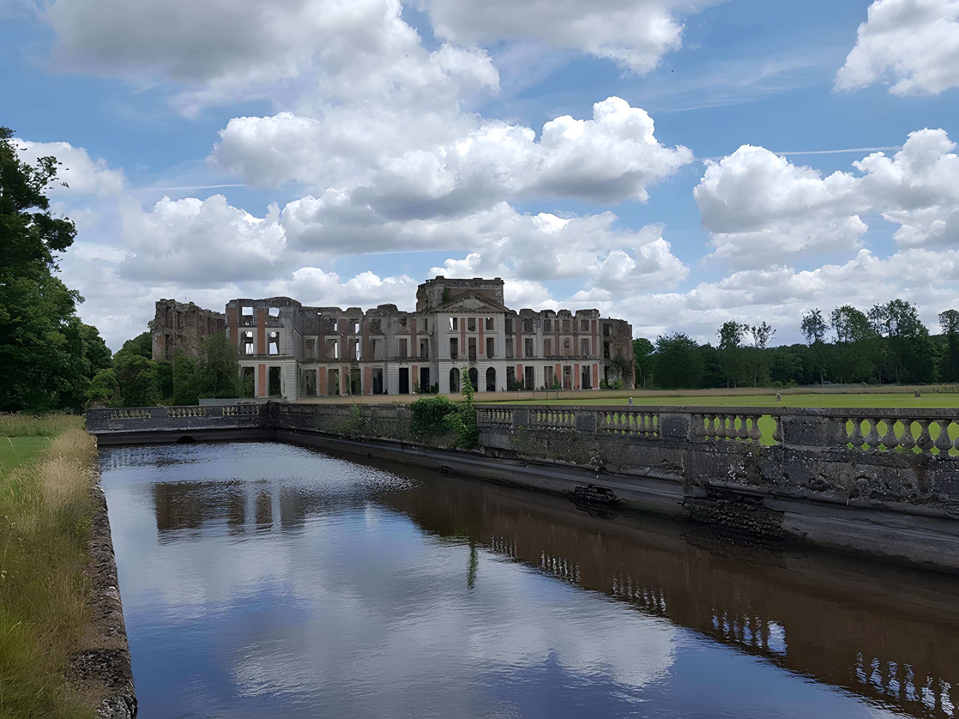 Château de la Ferté-Vidame