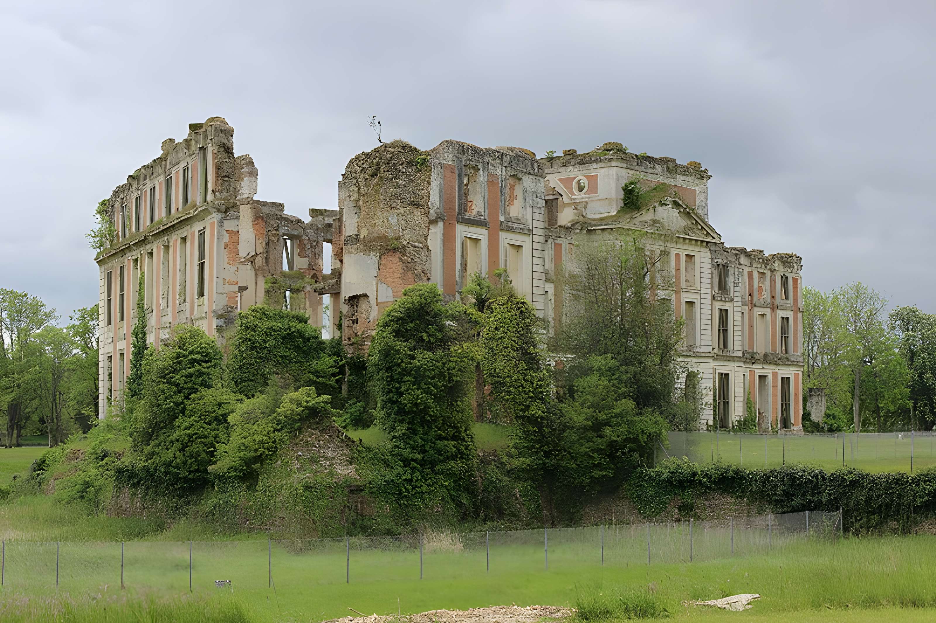 Château de la Ferté-Vidame